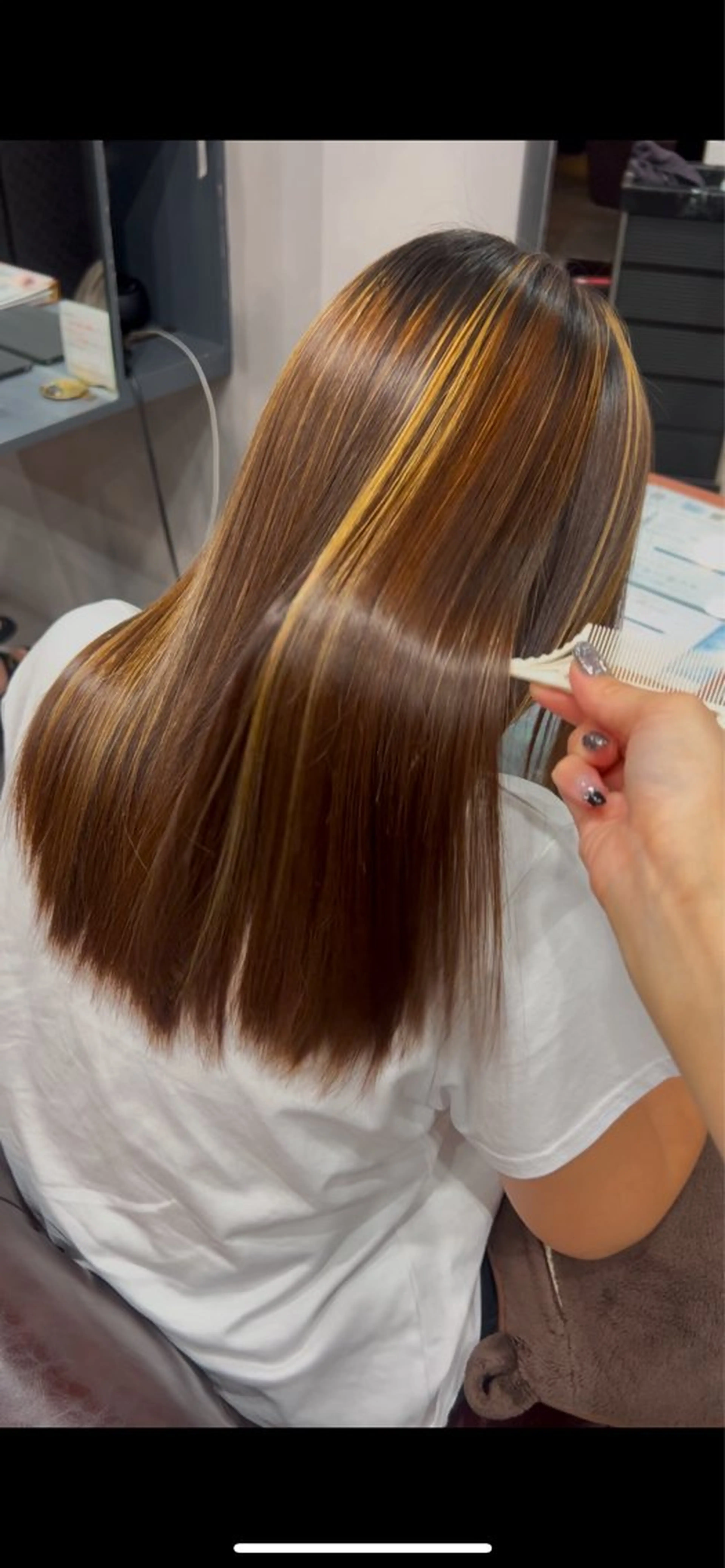 ロング 縮毛矯正 佐藤 玲杏のヘアスタイル