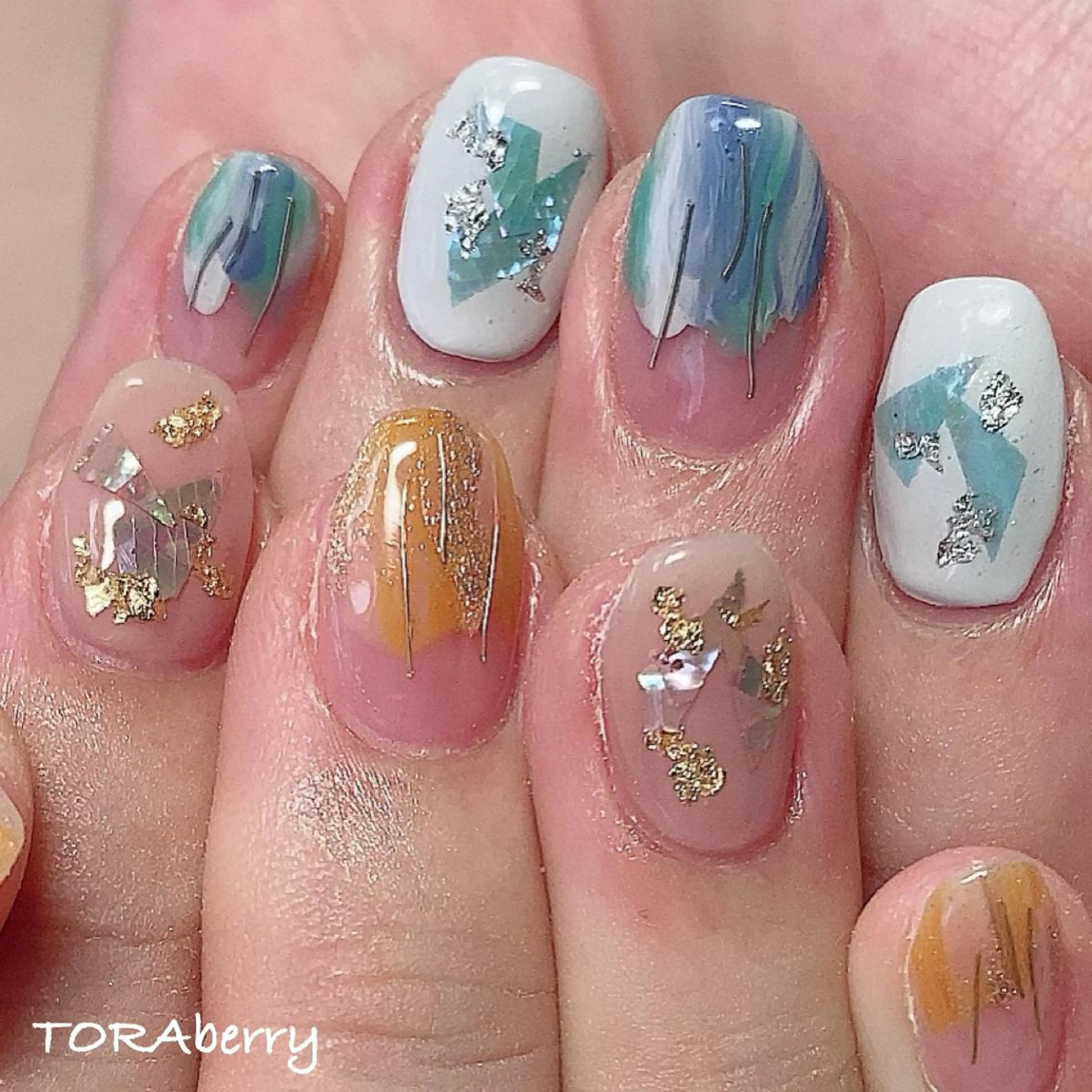 ネイル ニュアンスネイル ハンドネイル ネイリスト なつみのネイルデザイン