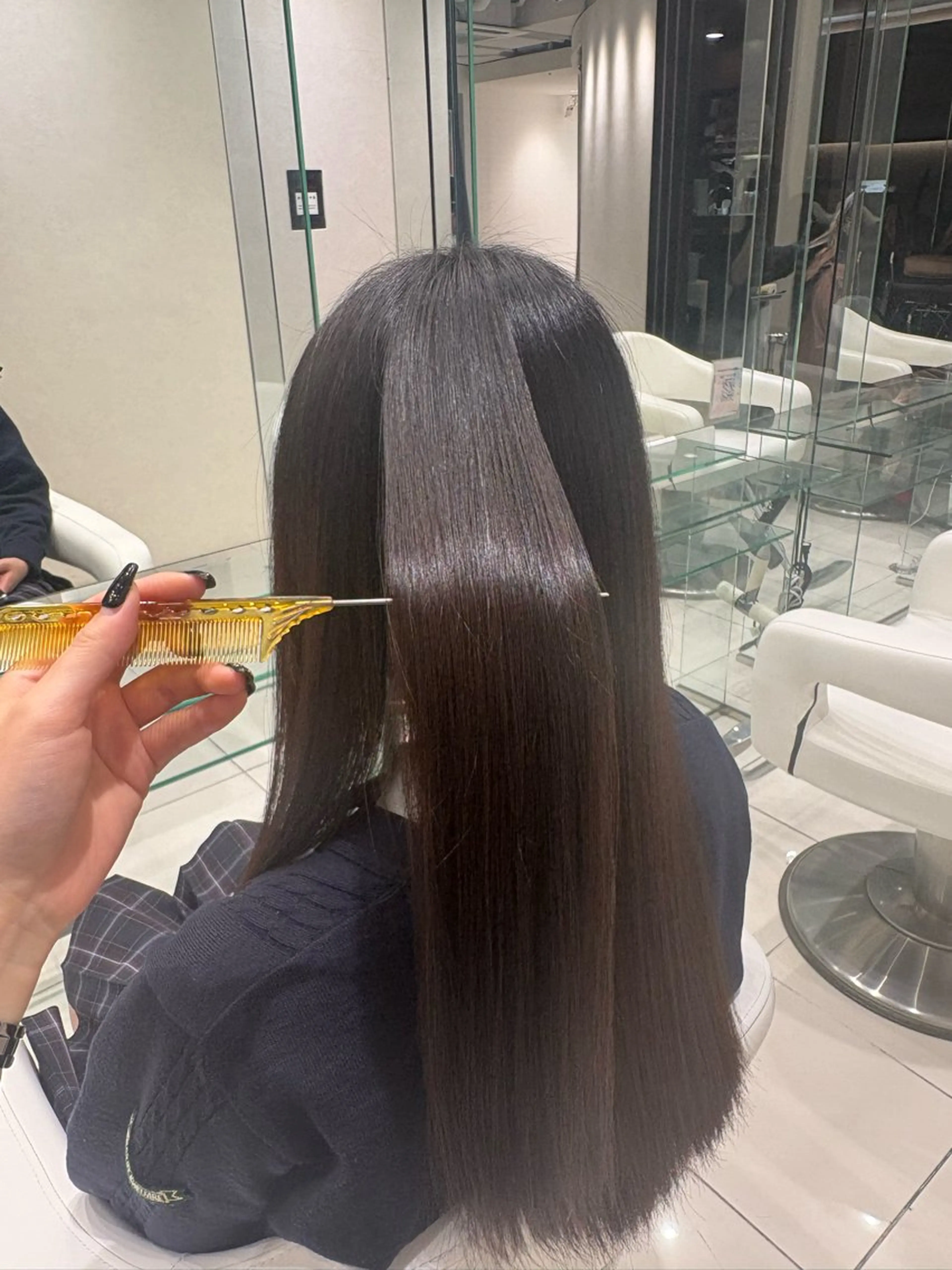 ロング トリートメント 大河 由依のヘアスタイル