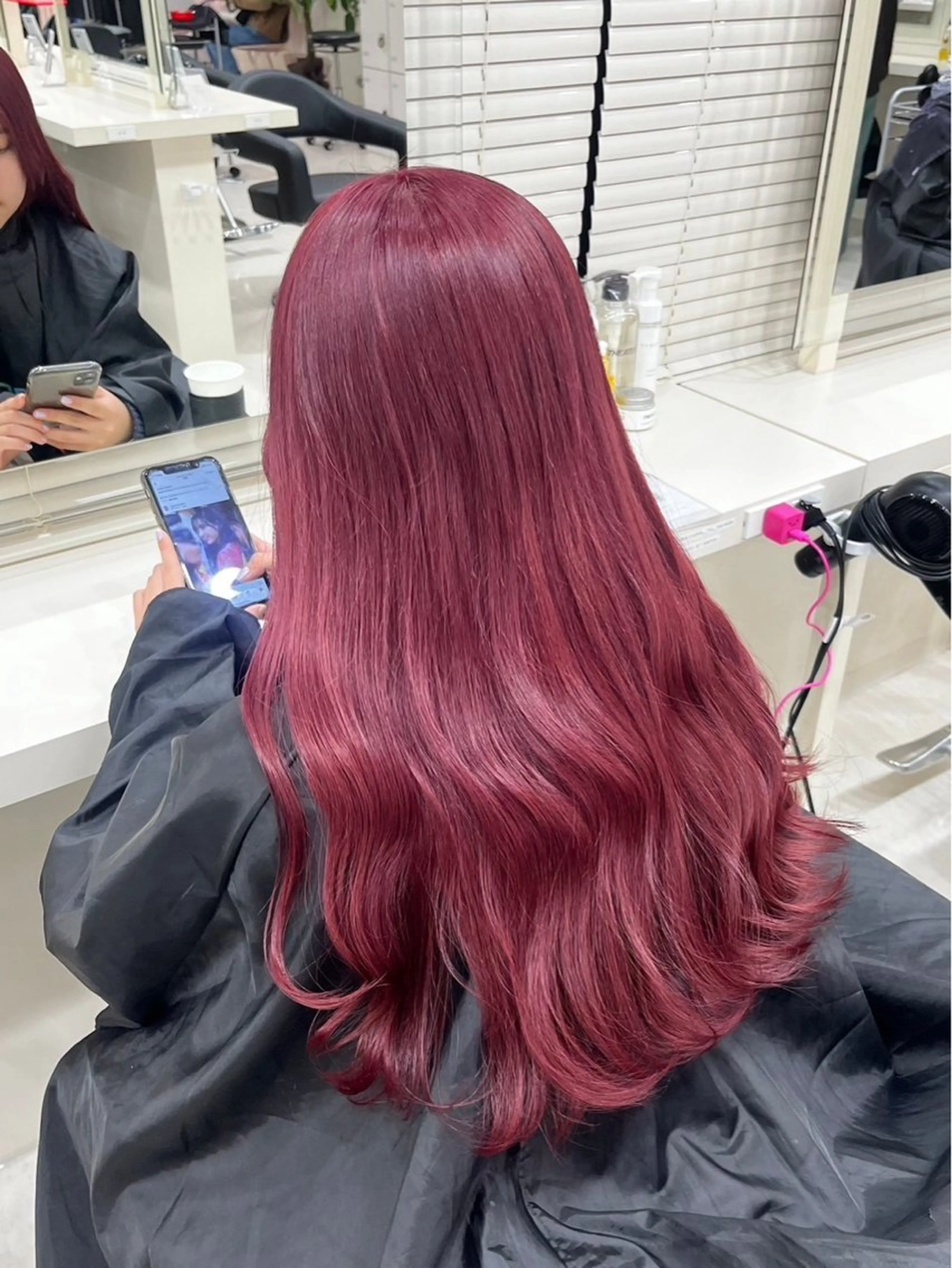 ロング カラー トレンド暖色ヘア🍒 miu🍒のヘアスタイル