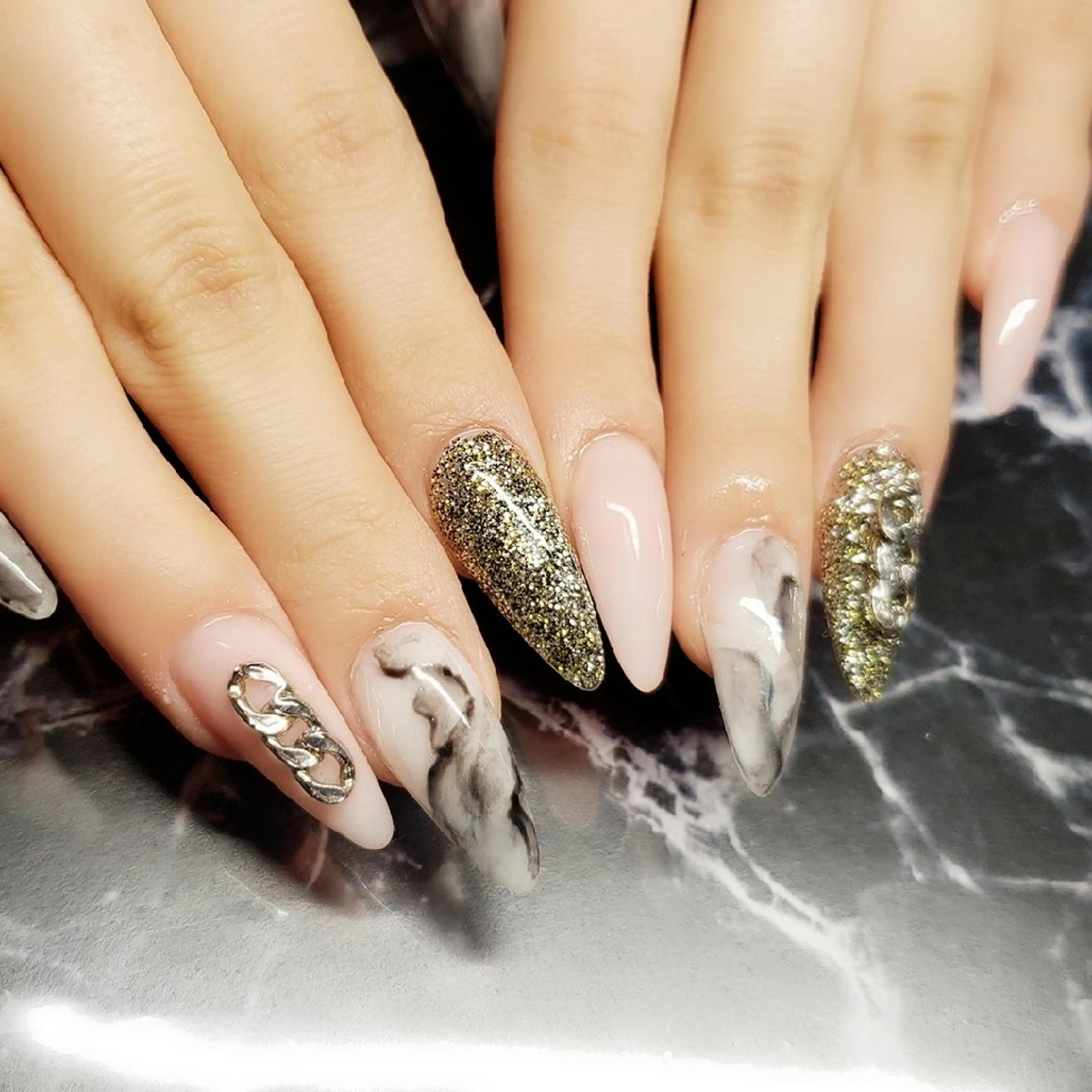 ネイル クロキ 。のネイルデザイン