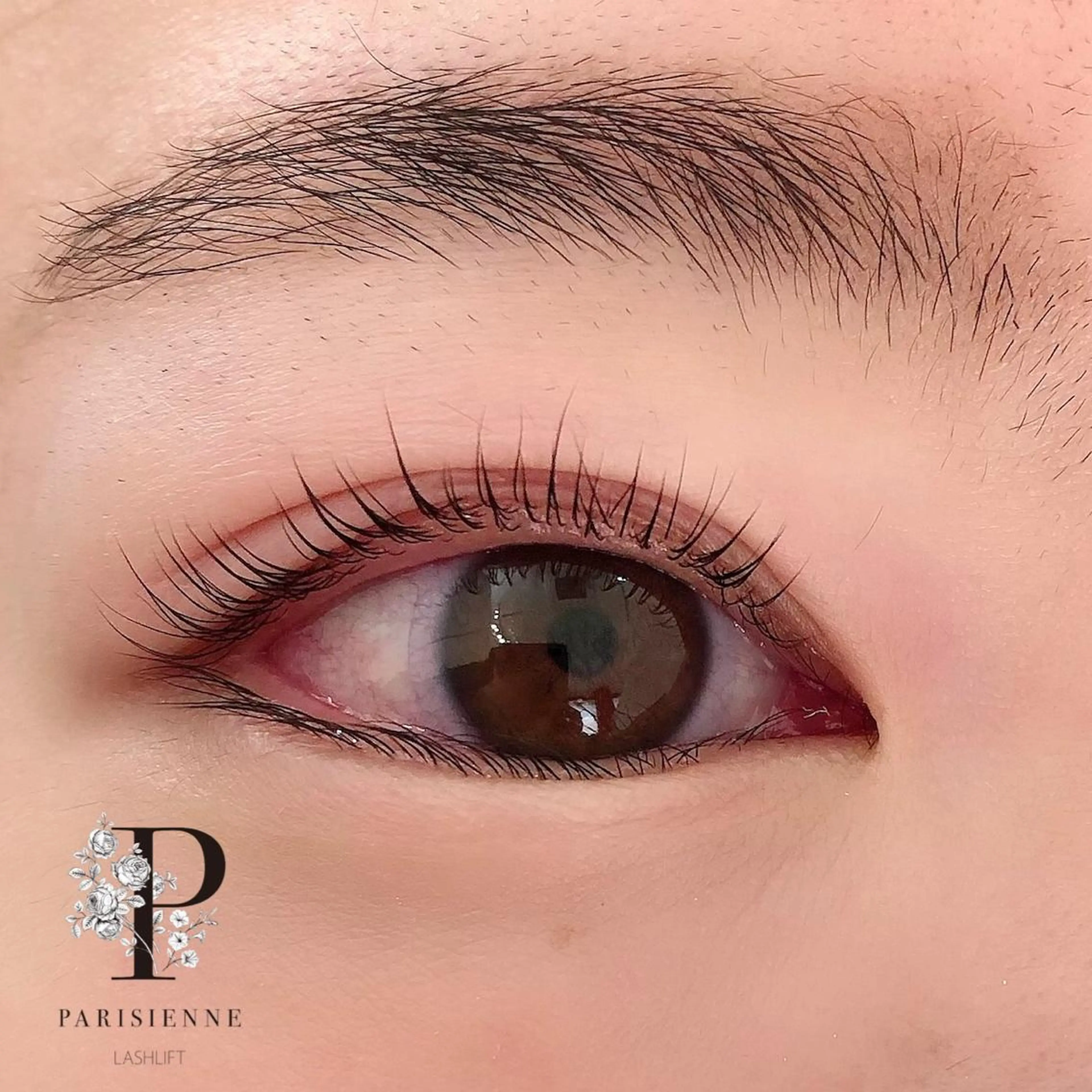 マツエク・マツパ まつげ屋さんLAPU所属・まつげ屋さんLAPU AYAKAのマツエク・マツパデザイン