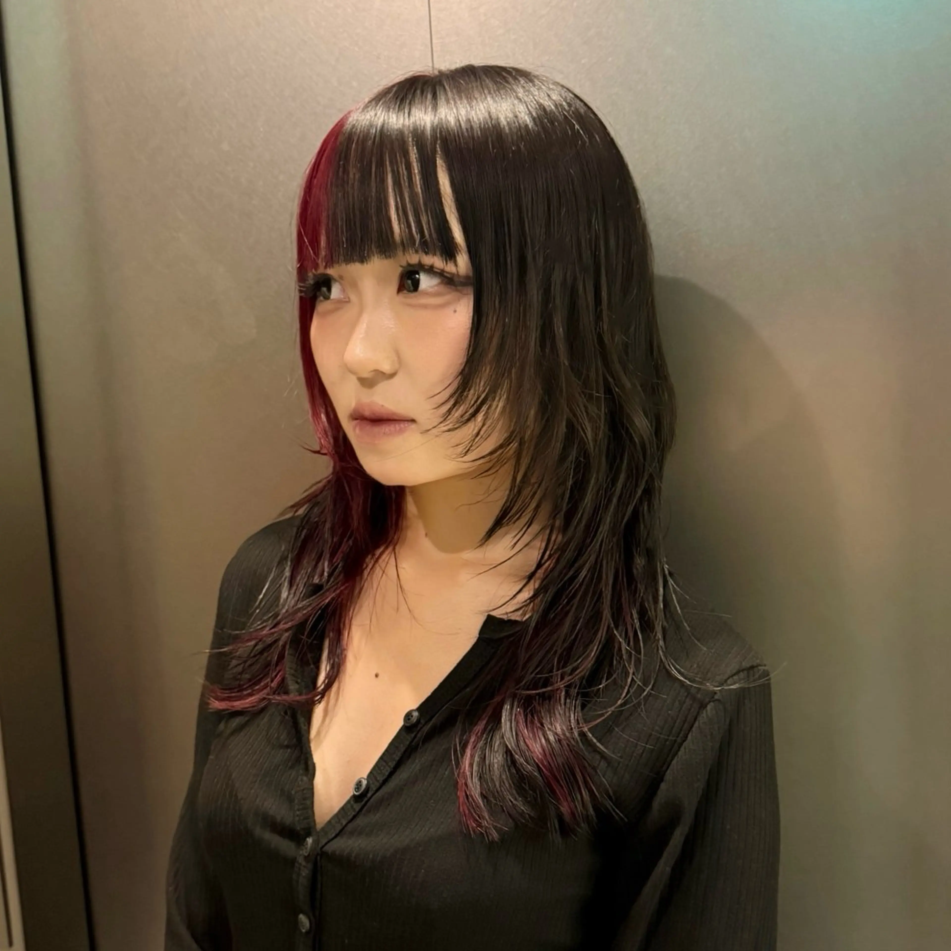 カラー ボルドーカラー デザインカラー ウルフレイヤー カット ヘアカラー トリートメント 透明感/血色カラー/ 似合せレイヤー/ゆいのヘアスタイル