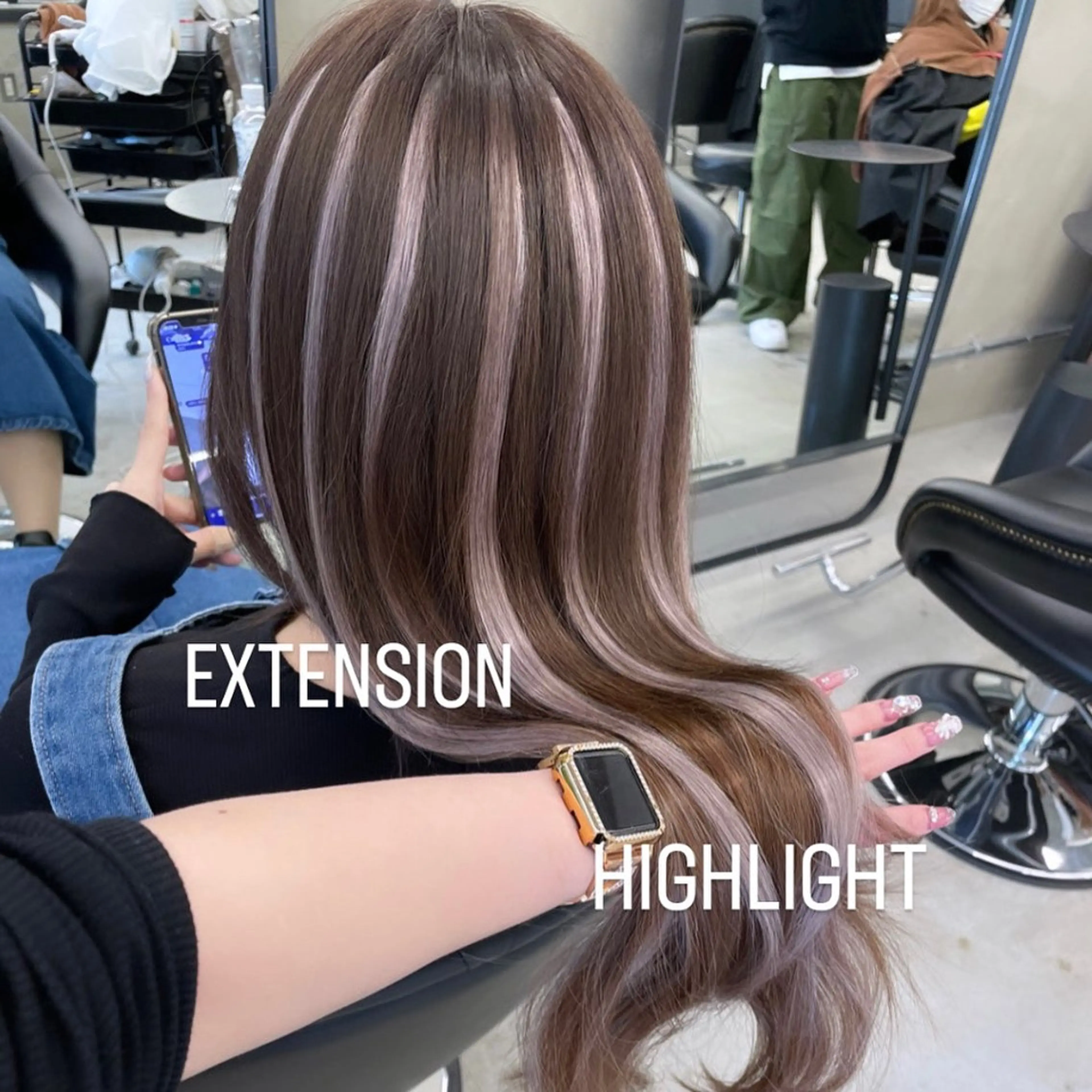 ロング ヘアカラー エクステ エクステ🩵ブリーチ 韓国ヘア🩵KAEのヘアスタイル