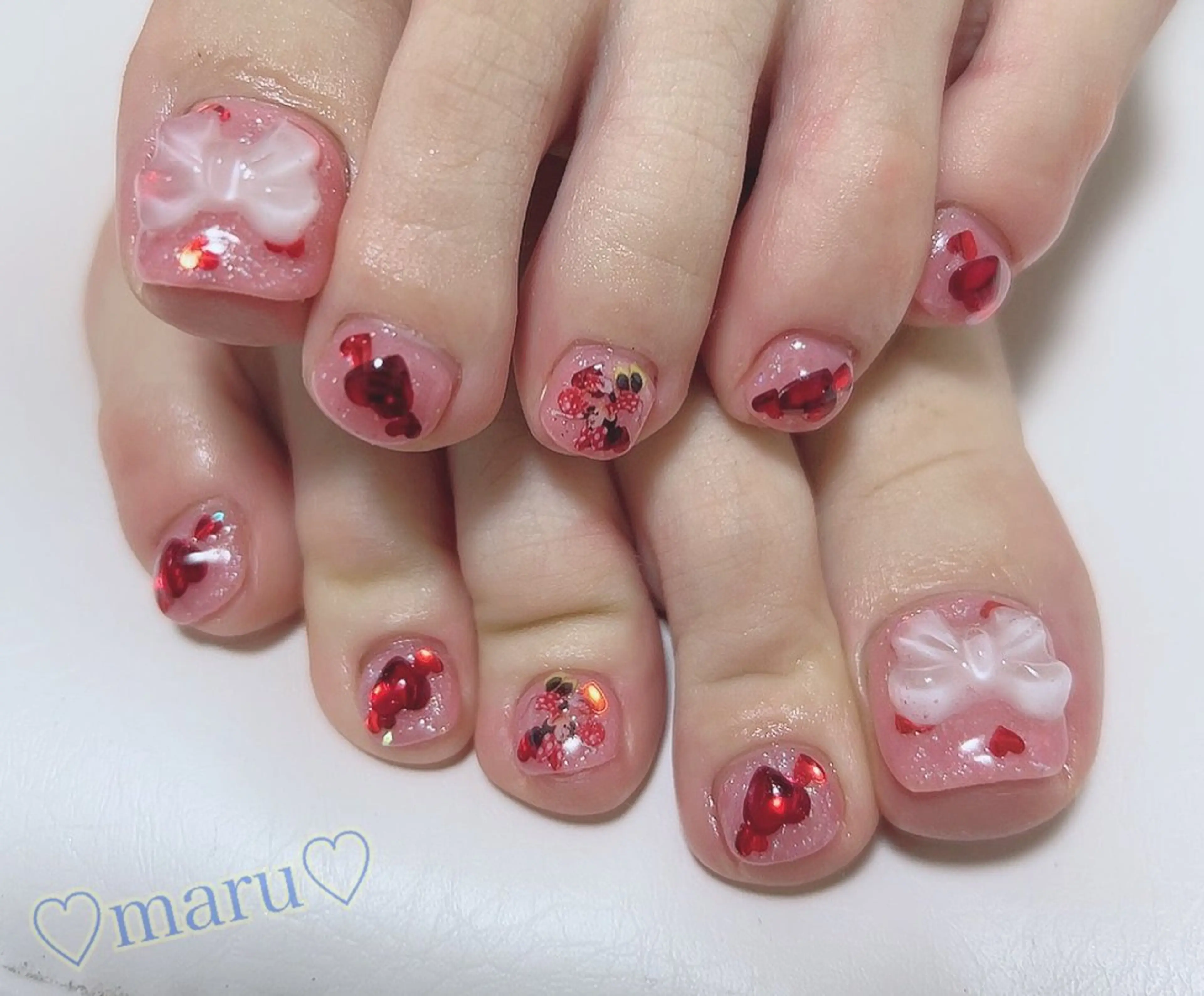 ネイル 持ち込み リボン ハンドネイル フットネイル まるみ ♡のネイルデザイン