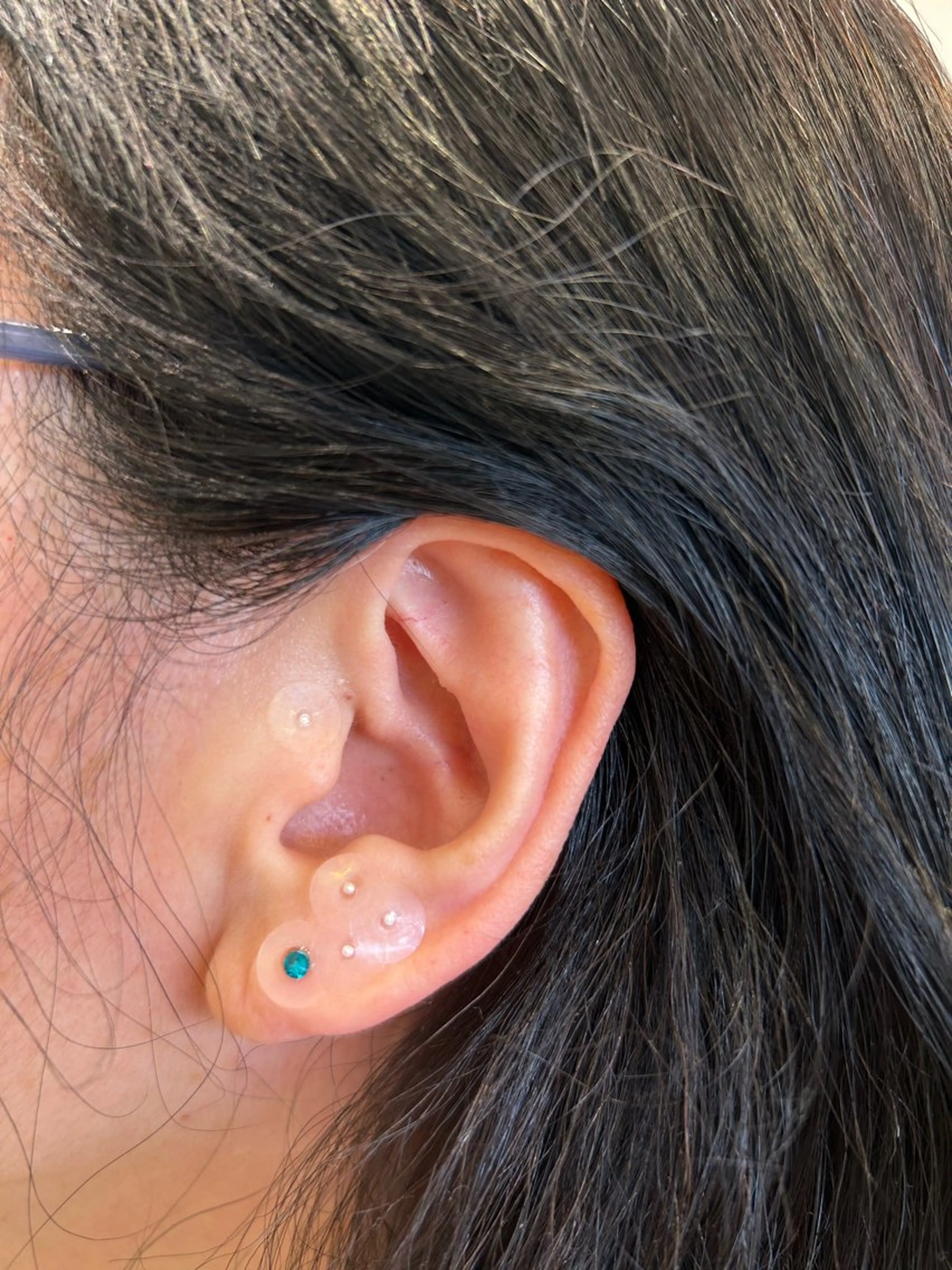 EARTH coiffure beaute 佐倉店所属・耳ツボジュエリー💎 エステのエステ・リラクイメージ
