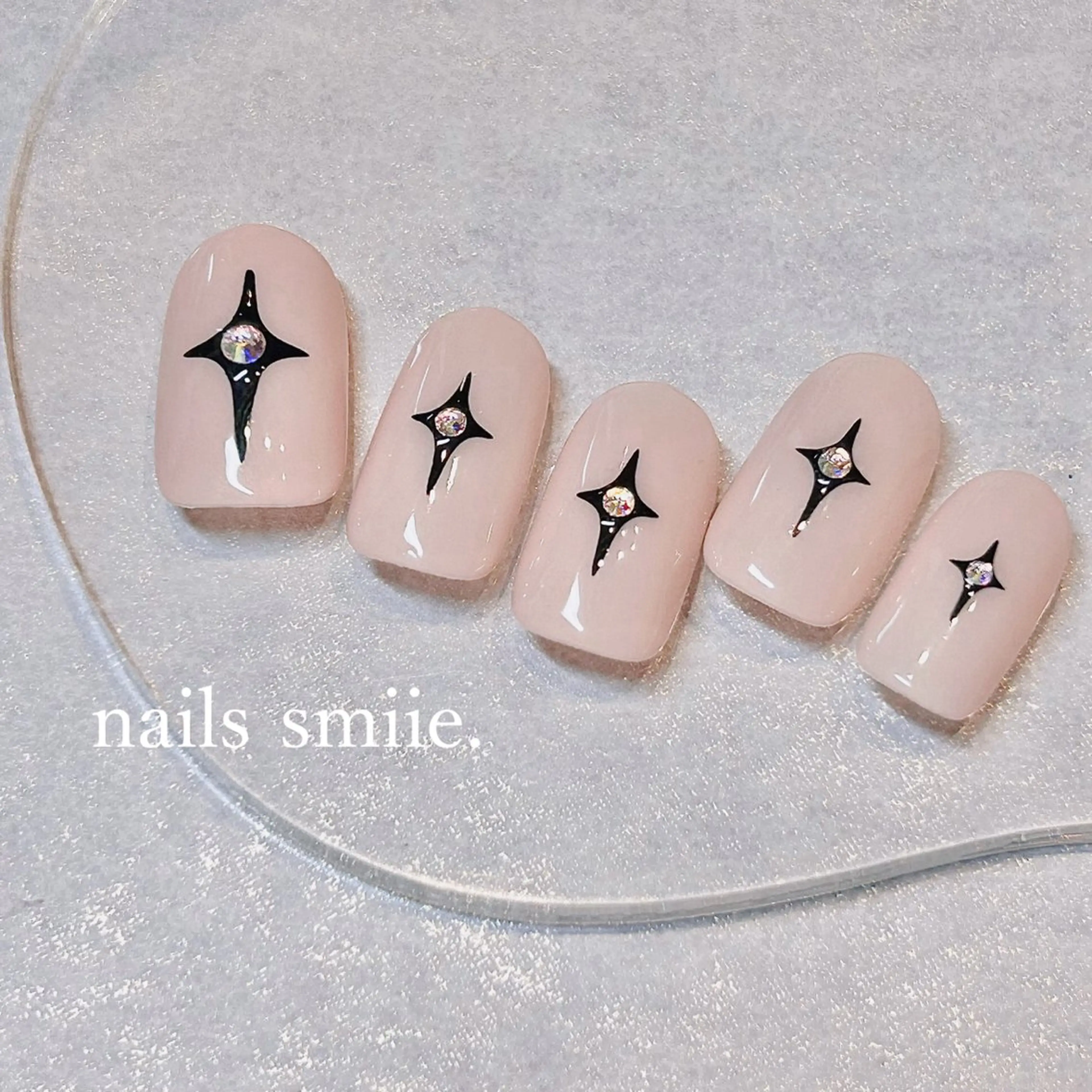 ネイル nails smiie.のネイルデザイン