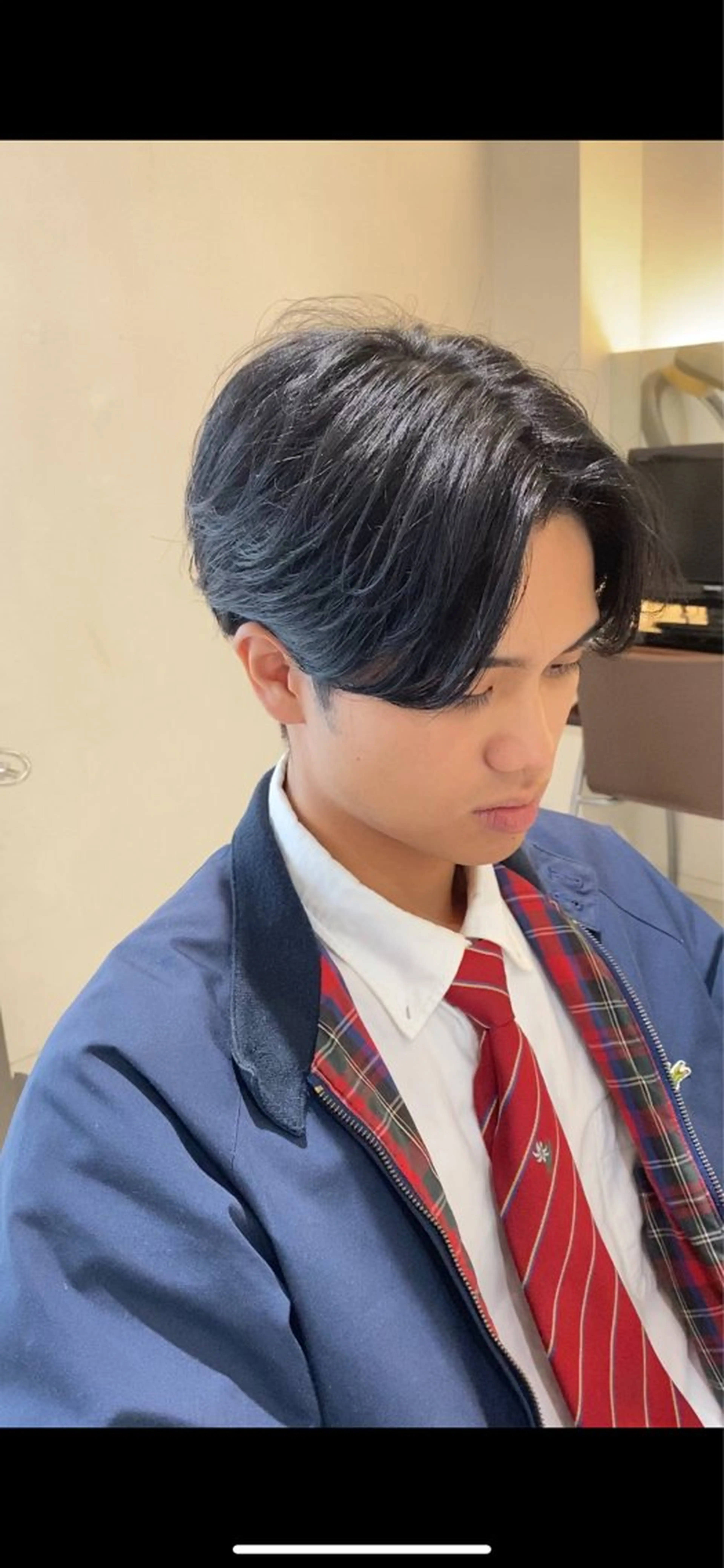 メンズ センターパート メンズパーマ特化 福岡正真のヘアスタイル