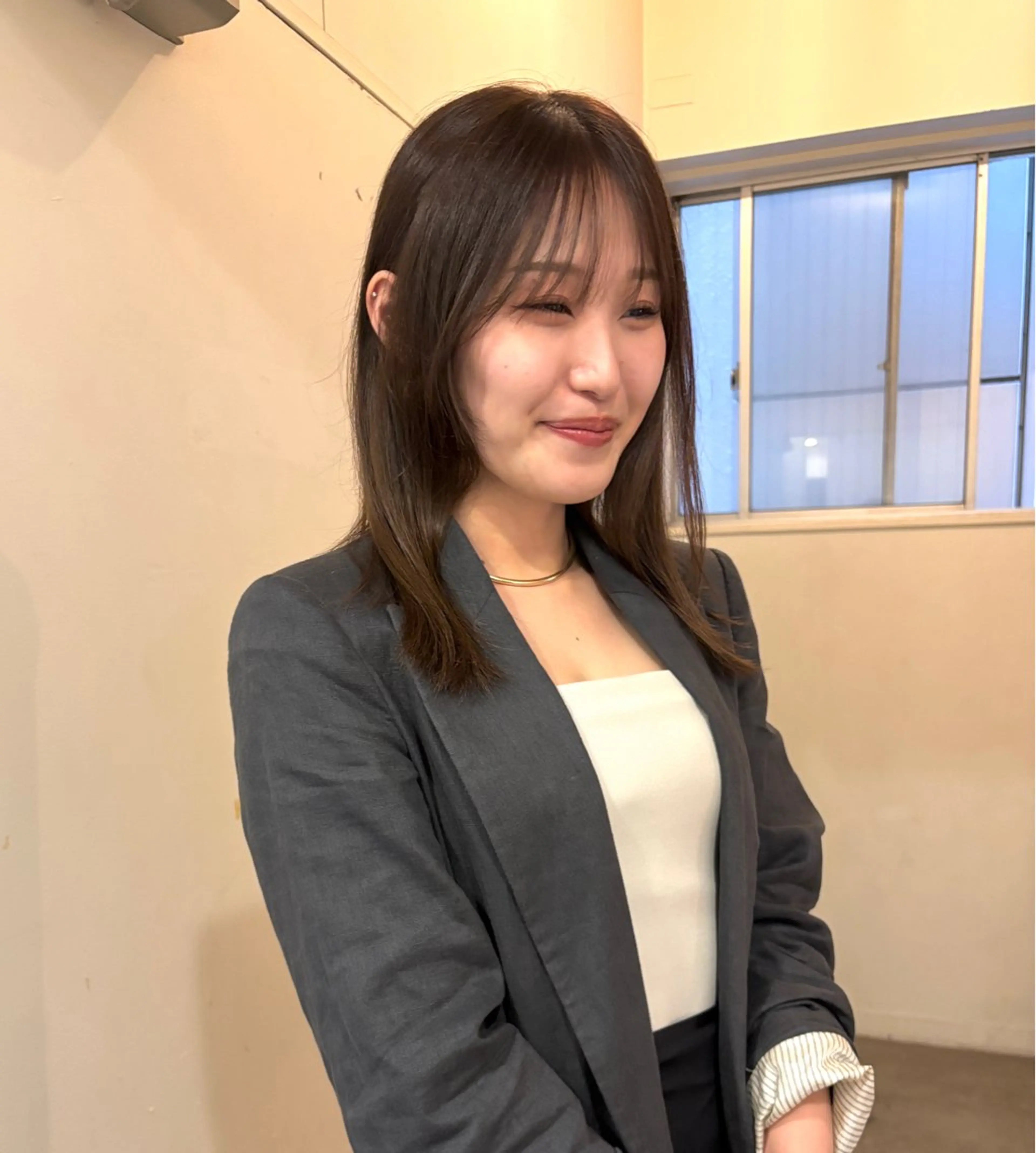 ミディアム カラー 透明感カラー グレージュ オレンジ カット ヘアカラー トリートメント やまもと さえのヘアスタイル