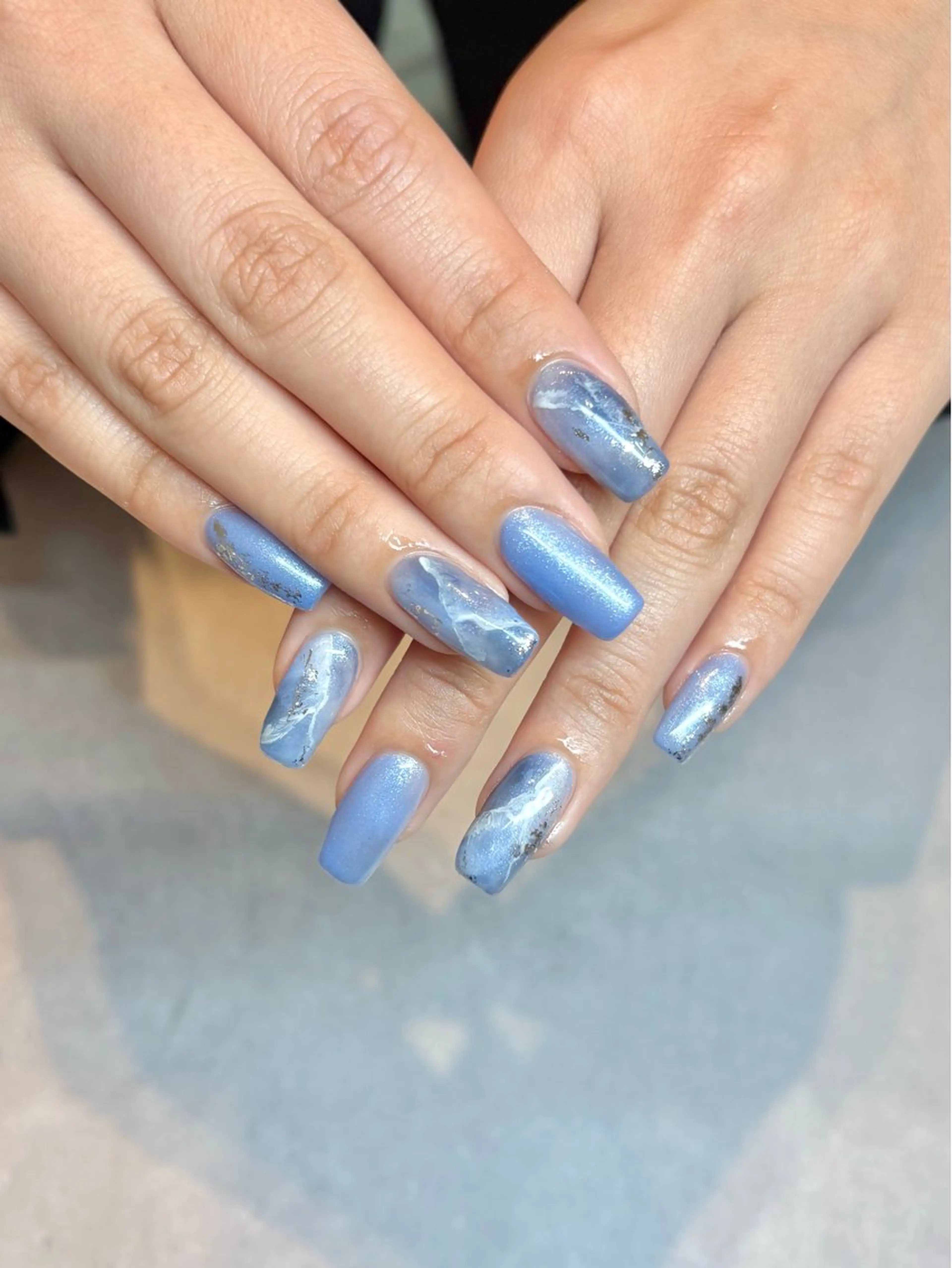 ネイル ブルー ラメ(グリッター) シルバー ホワイト 🌟Nailist Ako🌟のネイルデザイン