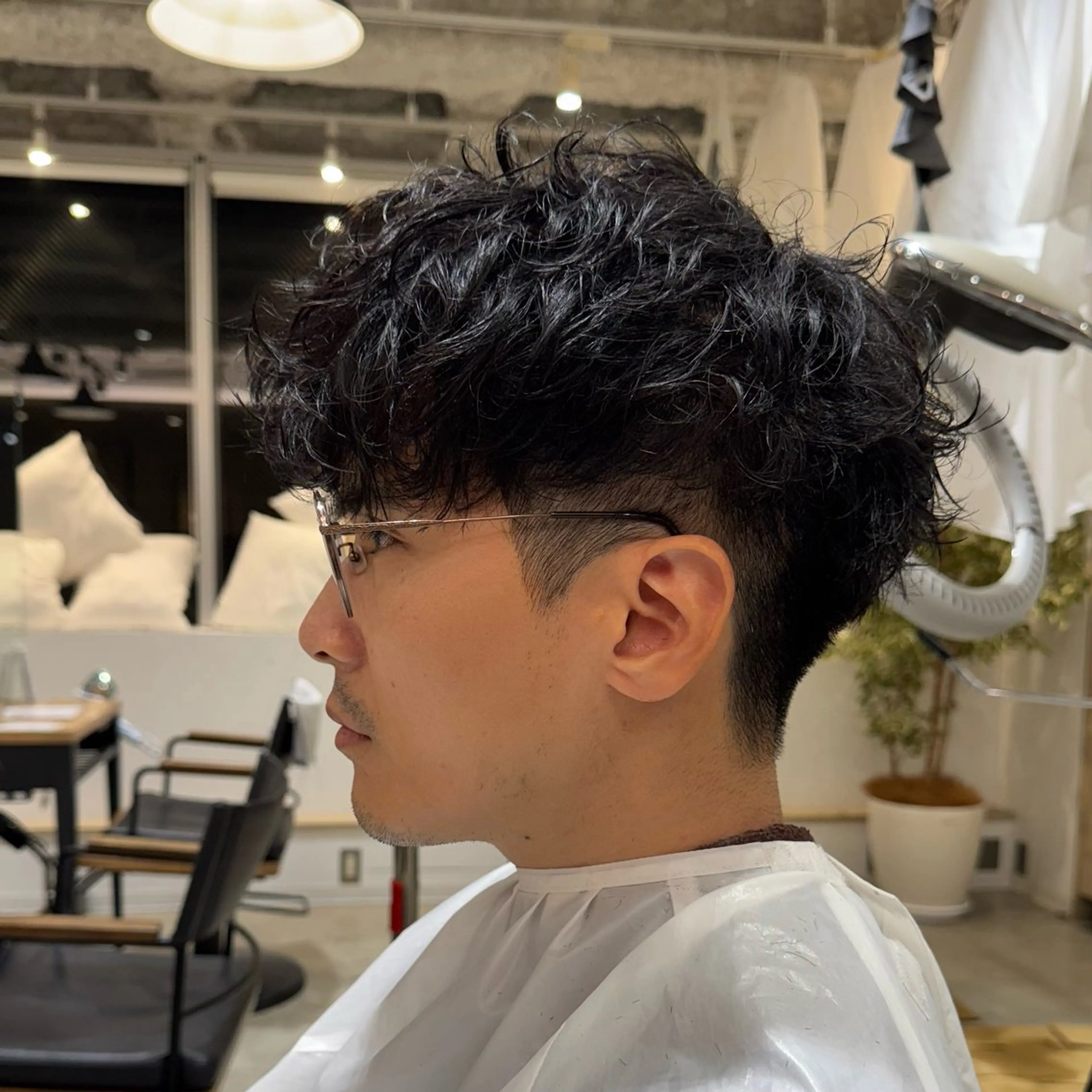 メンズ カット パーマ 🐋湊 ゆうき /ショートカット🫧のヘアスタイル