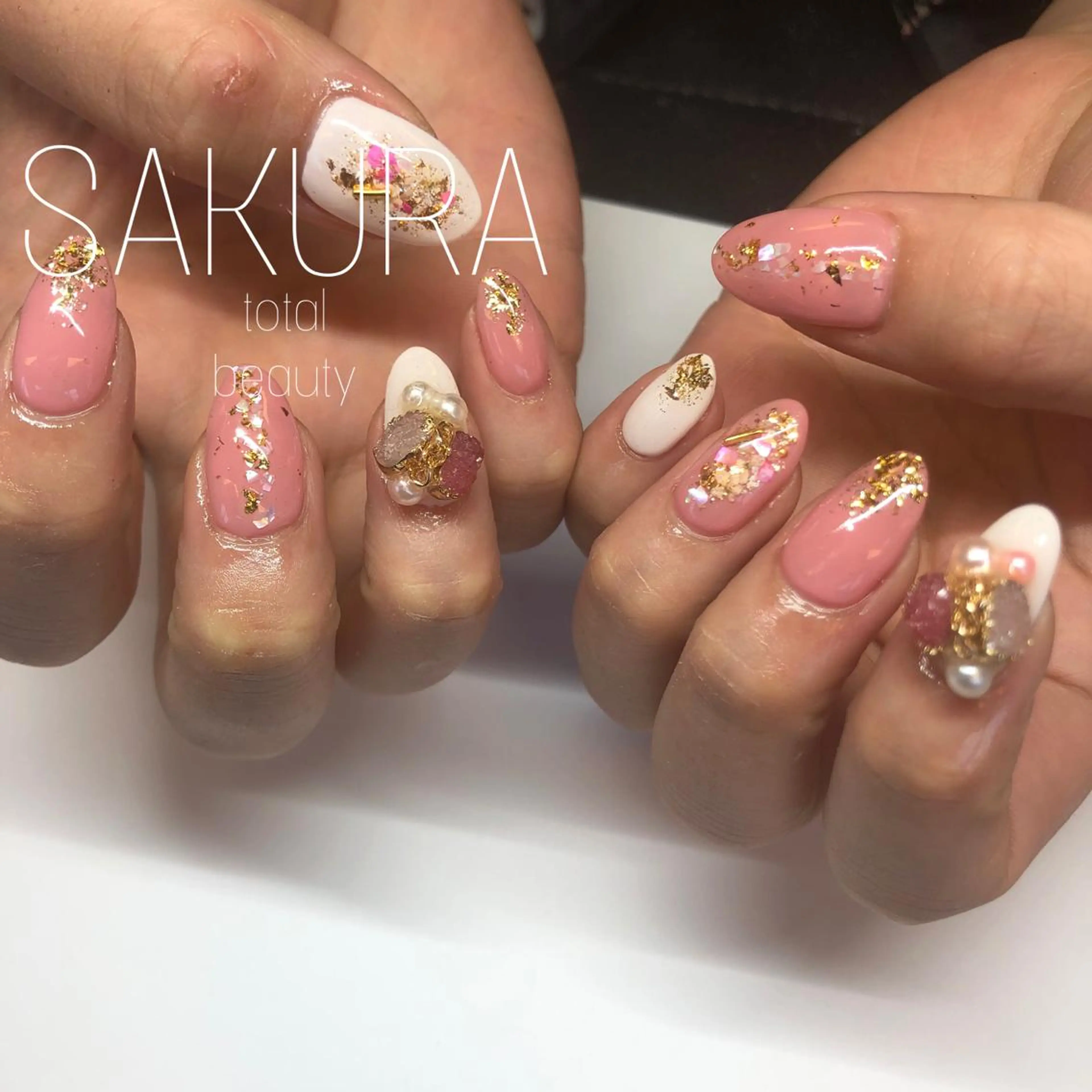ネイル ハンドネイル フットネイル SAKURA 山野のネイルデザイン
