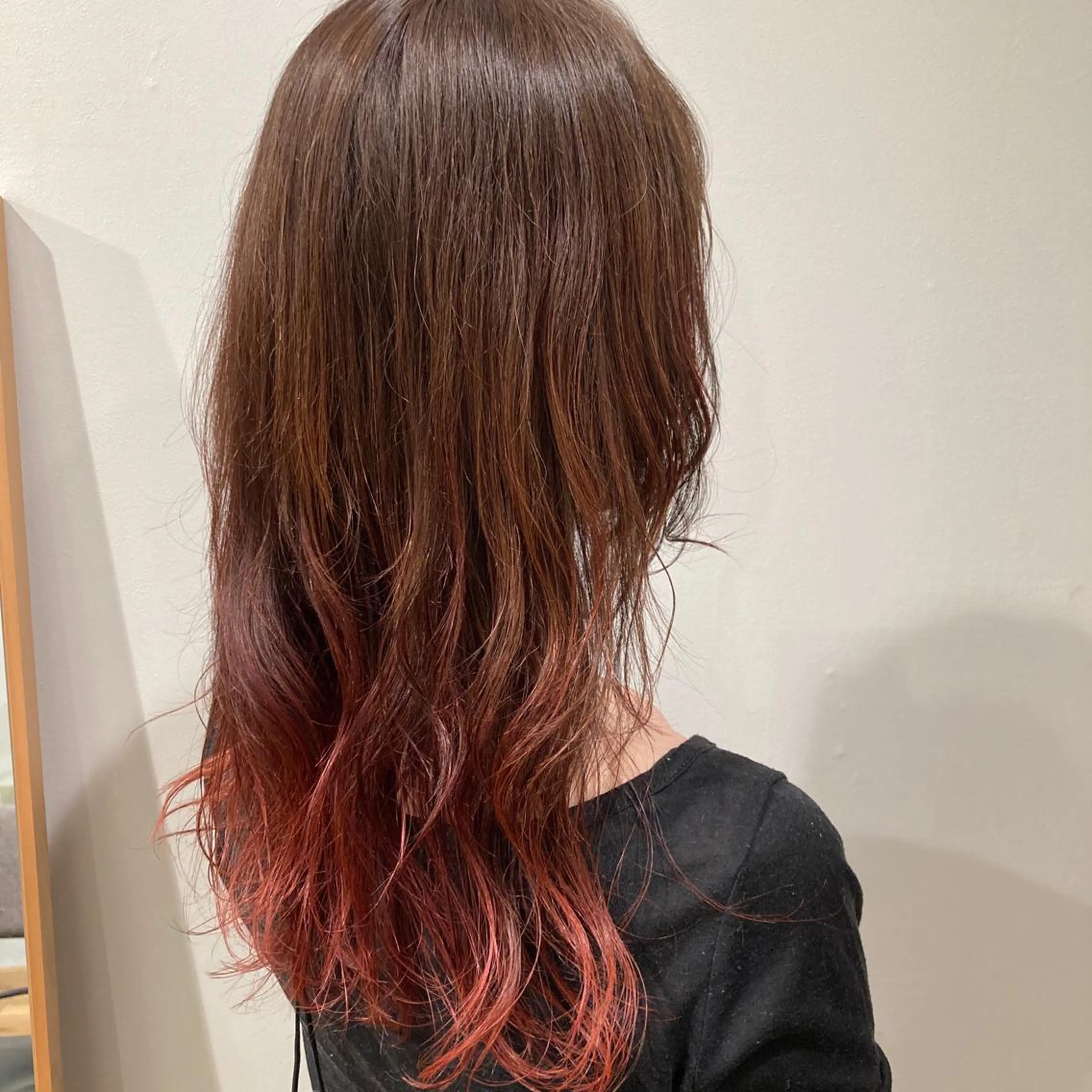 ロング カット ヘアカラー NEWI 京橋 京橋【tomomi】のヘアスタイル