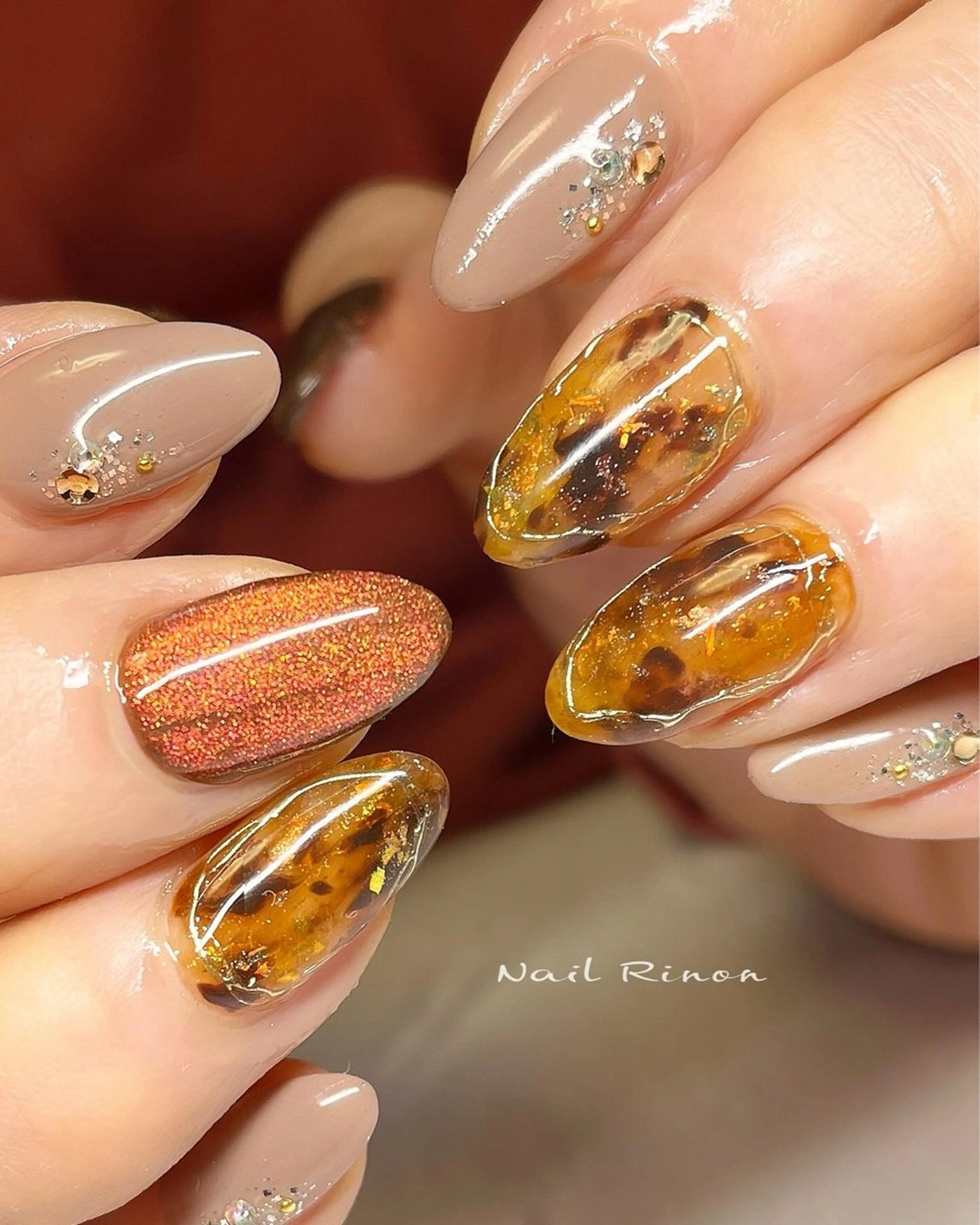 ネイル べっ甲ネイル ハンドネイル Nail Rinonのネイルデザイン