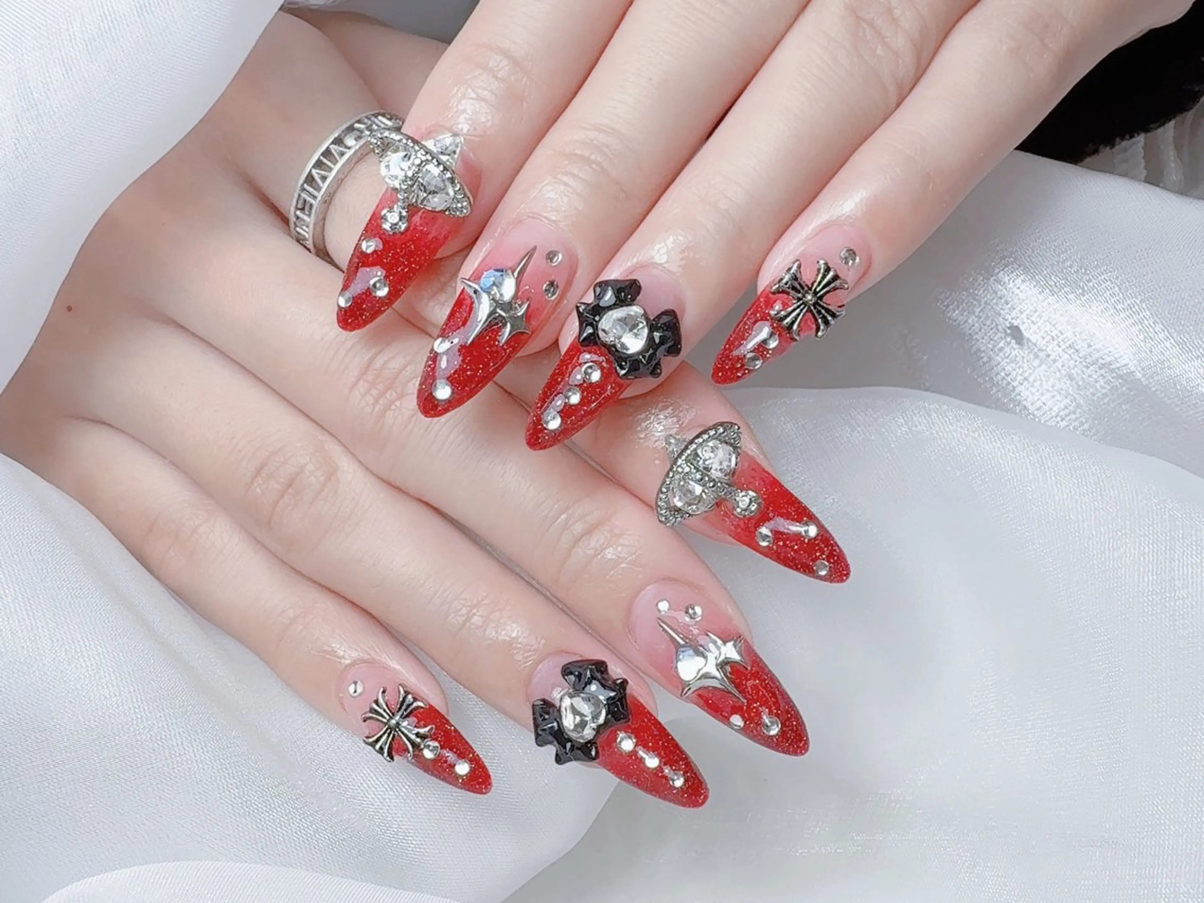 ネイル 🎀Ｍ nails✨ ビューティーのネイルデザイン