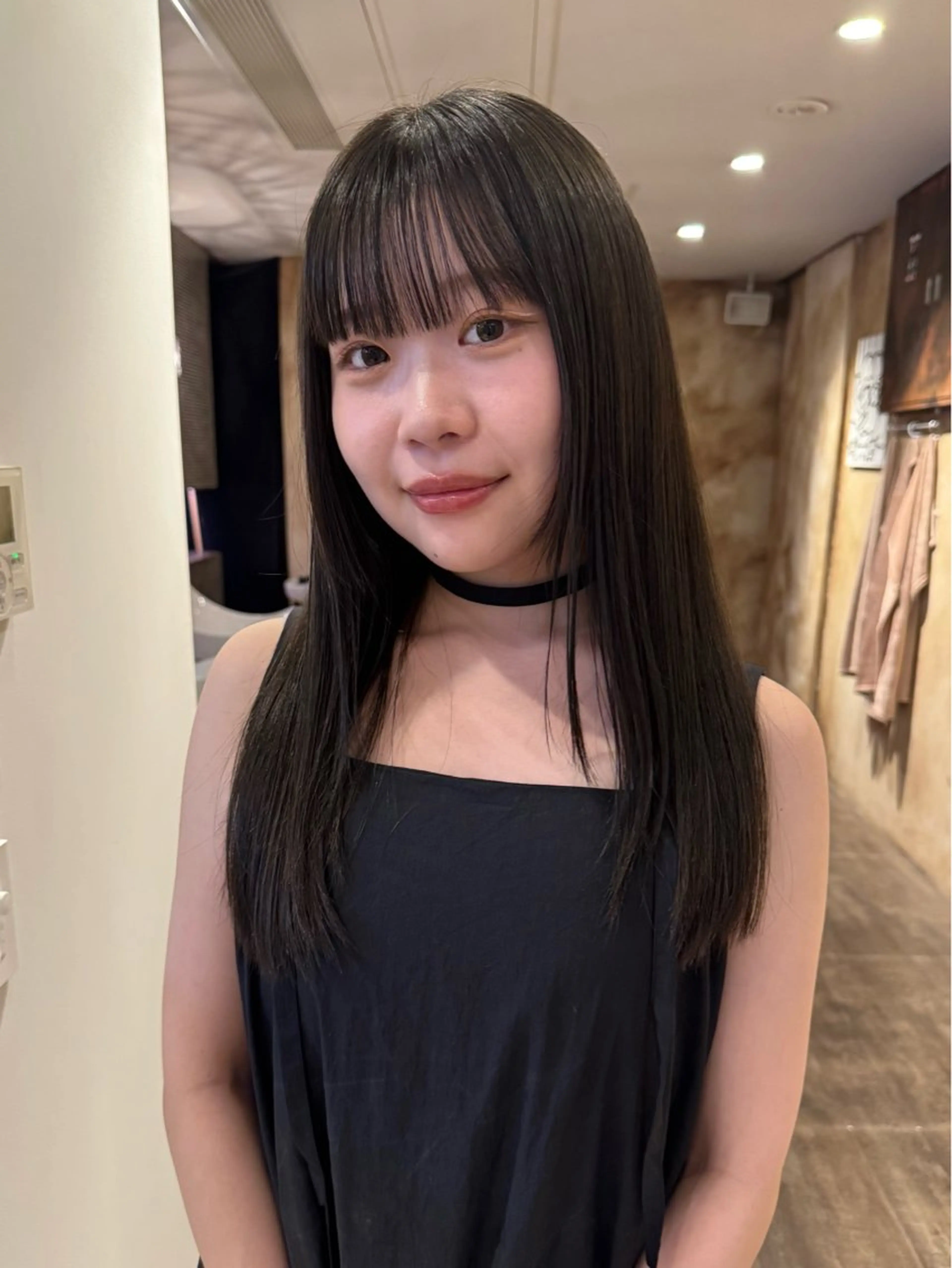 ロング カラー ワイドバング カット ヘアカラー lot Karen / 心斎橋のヘアスタイル