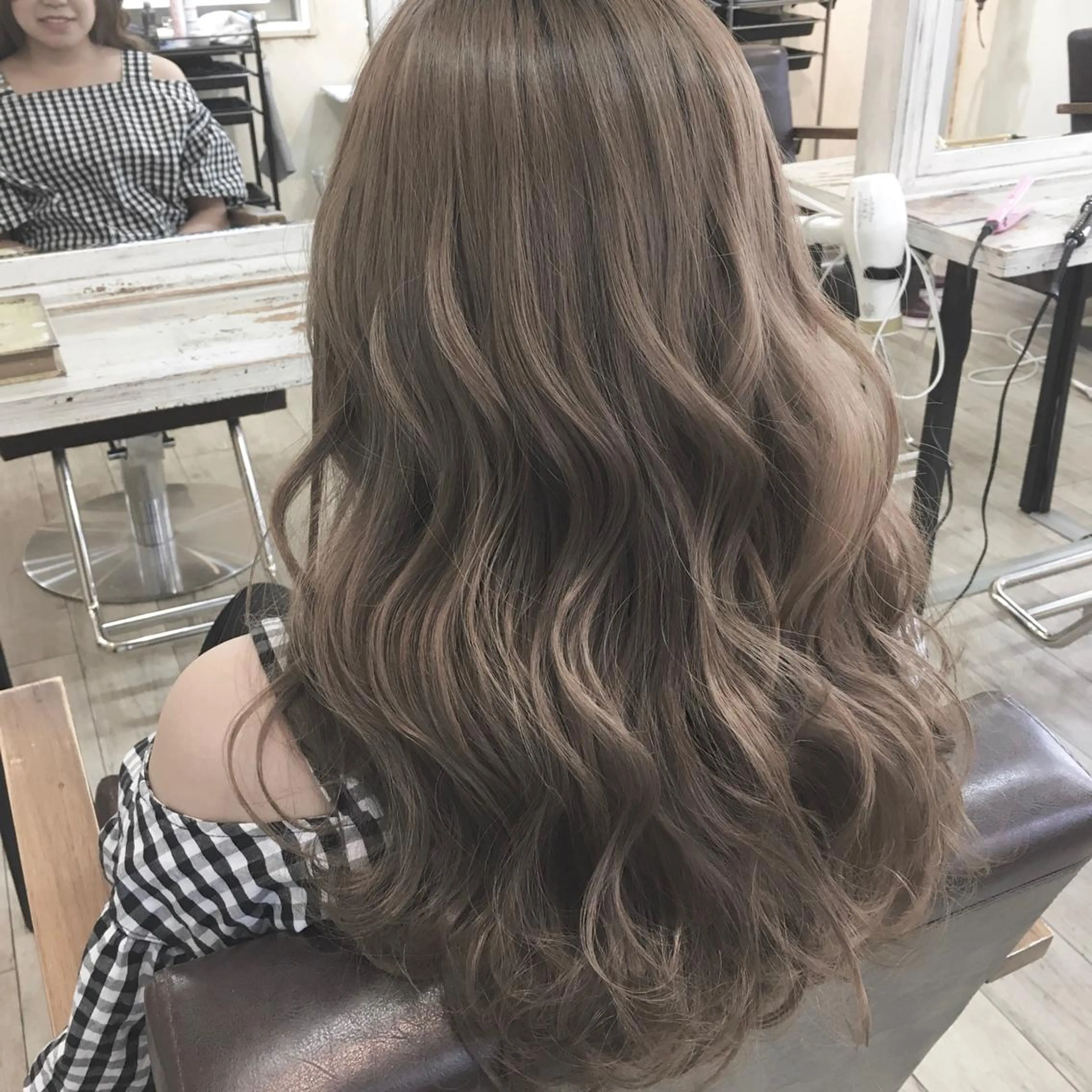 ロング カラー パーマ ヘアアレンジ ネイル マツエク・マツパ 透明感カラー グレージュ ハイライトカラー デート ハイライト ◆感動口コミ/最小顔 理論カット◆森口 峻のヘアスタイル