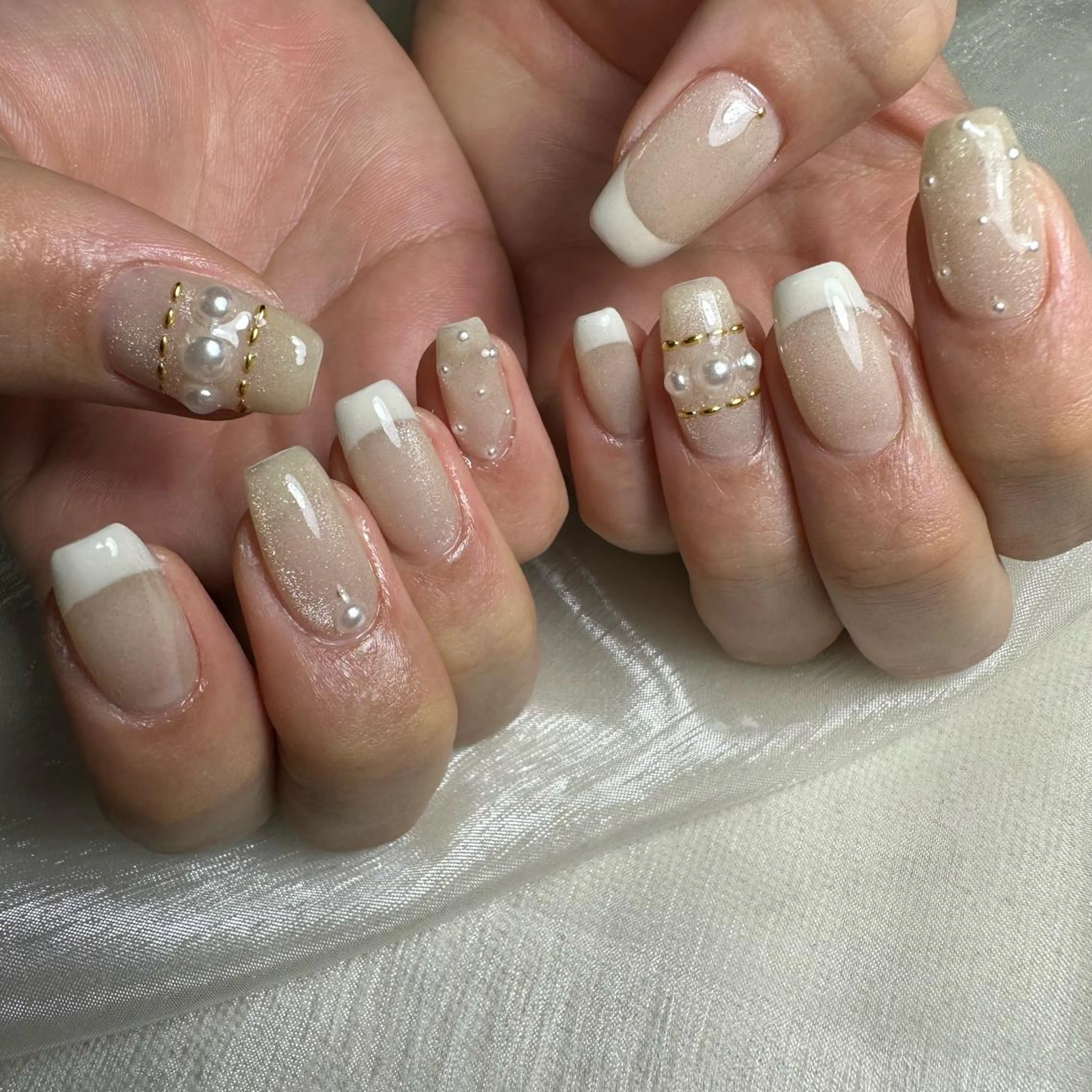 ネイル ハンドネイル repos~ルポ~所属・里見 麗のネイルデザイン