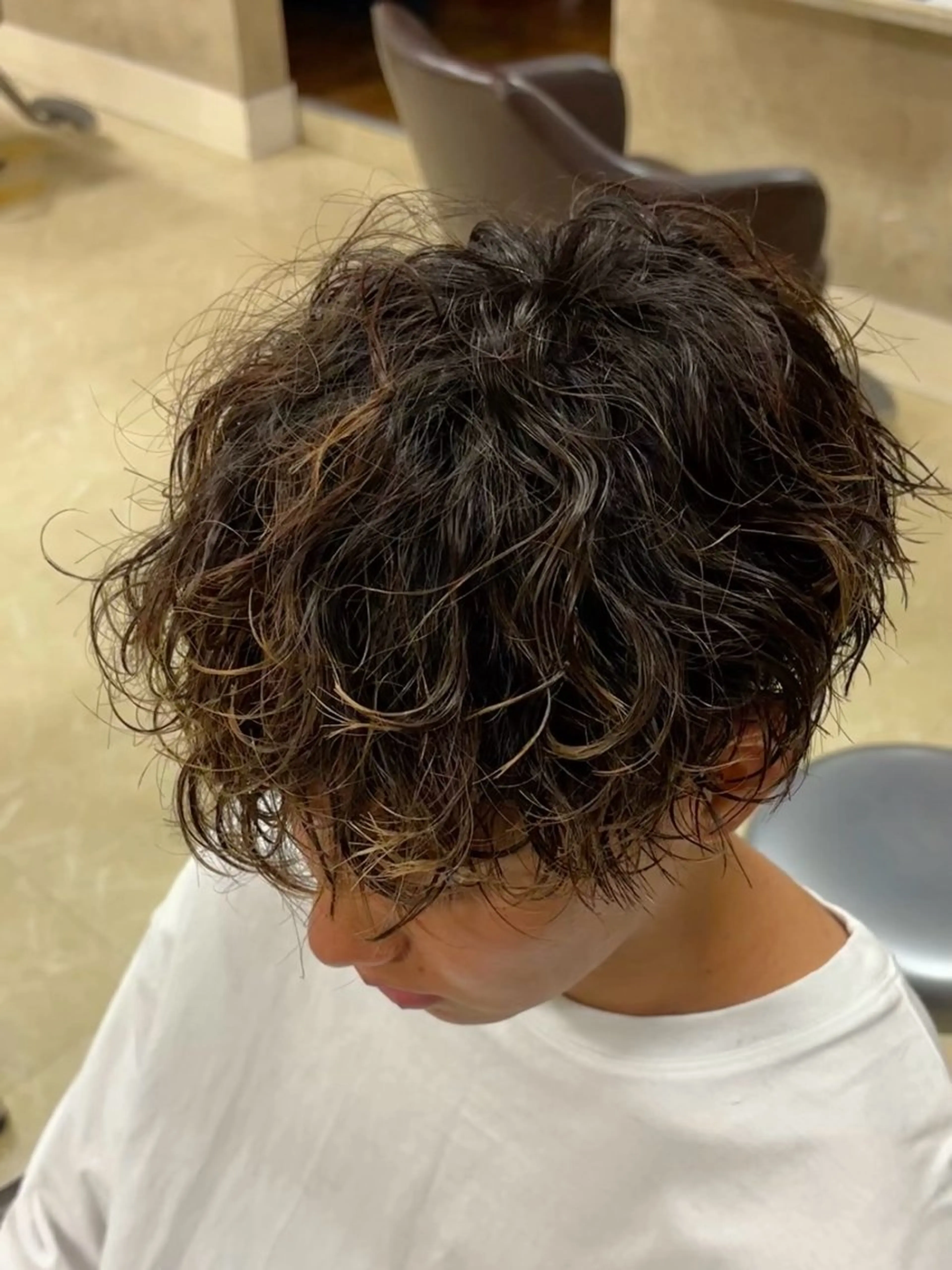 ショート パーマ カット パーマ トリートメント 会社で浮かない ビジネスヘア/心斎橋のヘアスタイル