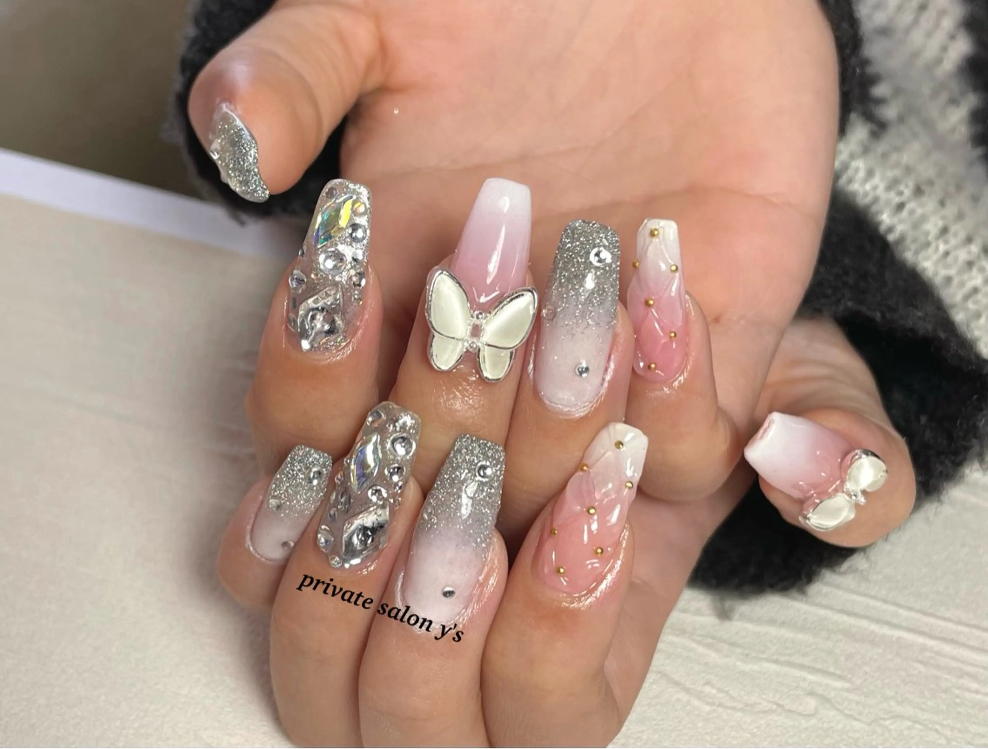 ネイル y' sのネイルデザイン