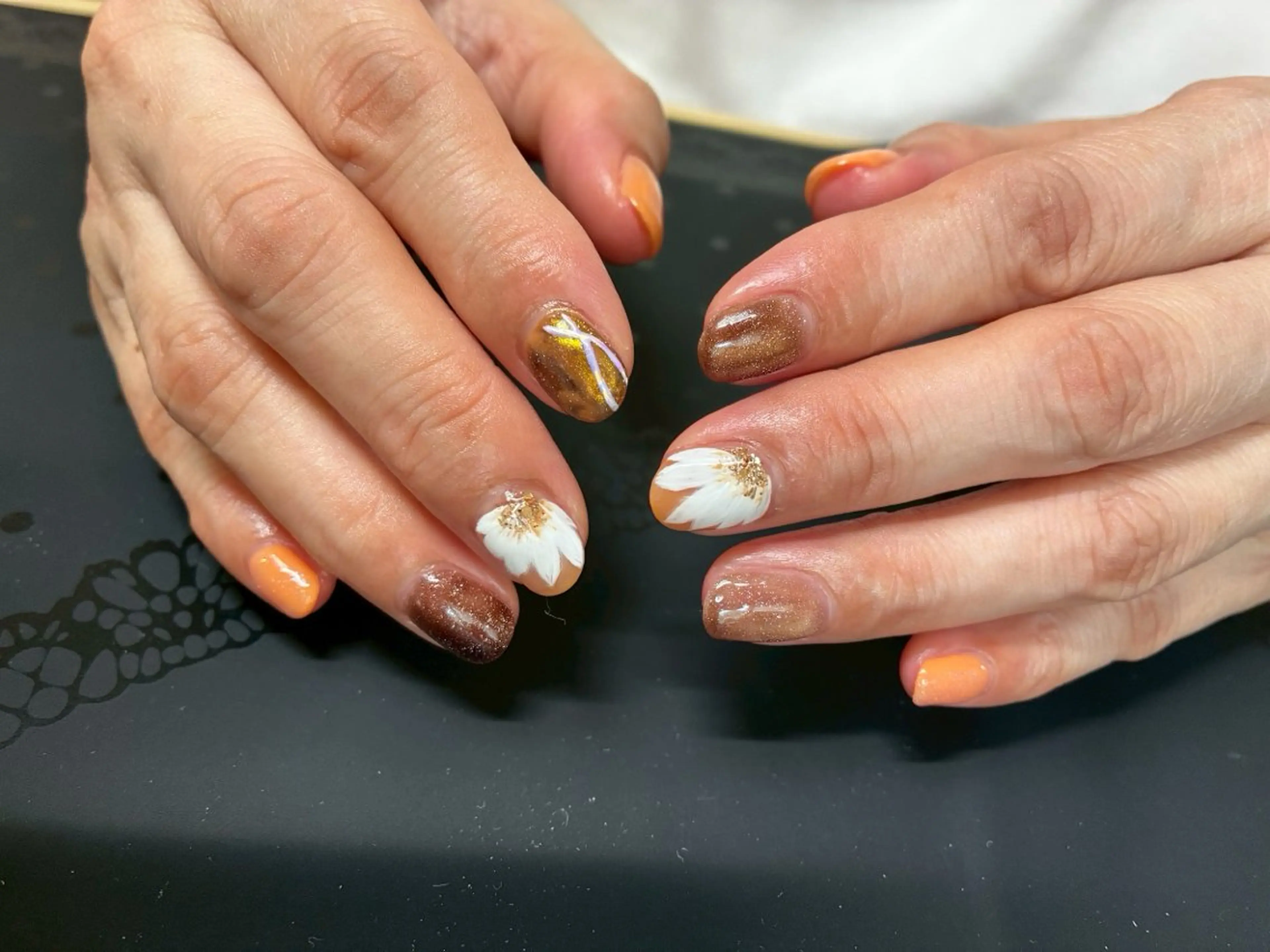 ネイル ハンドネイル Rネイル .のネイルデザイン