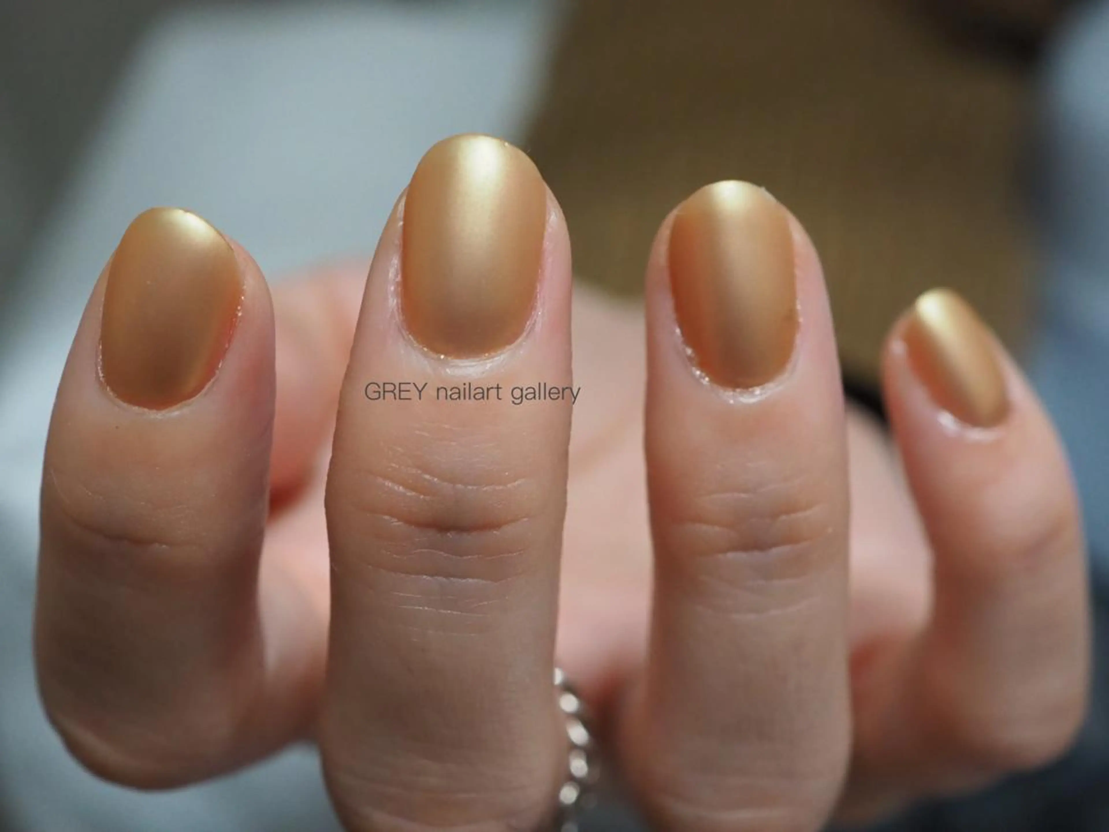 ネイル ゴールド マットネイル ミラーネイル 【GREY】 TAIRAのネイルデザイン