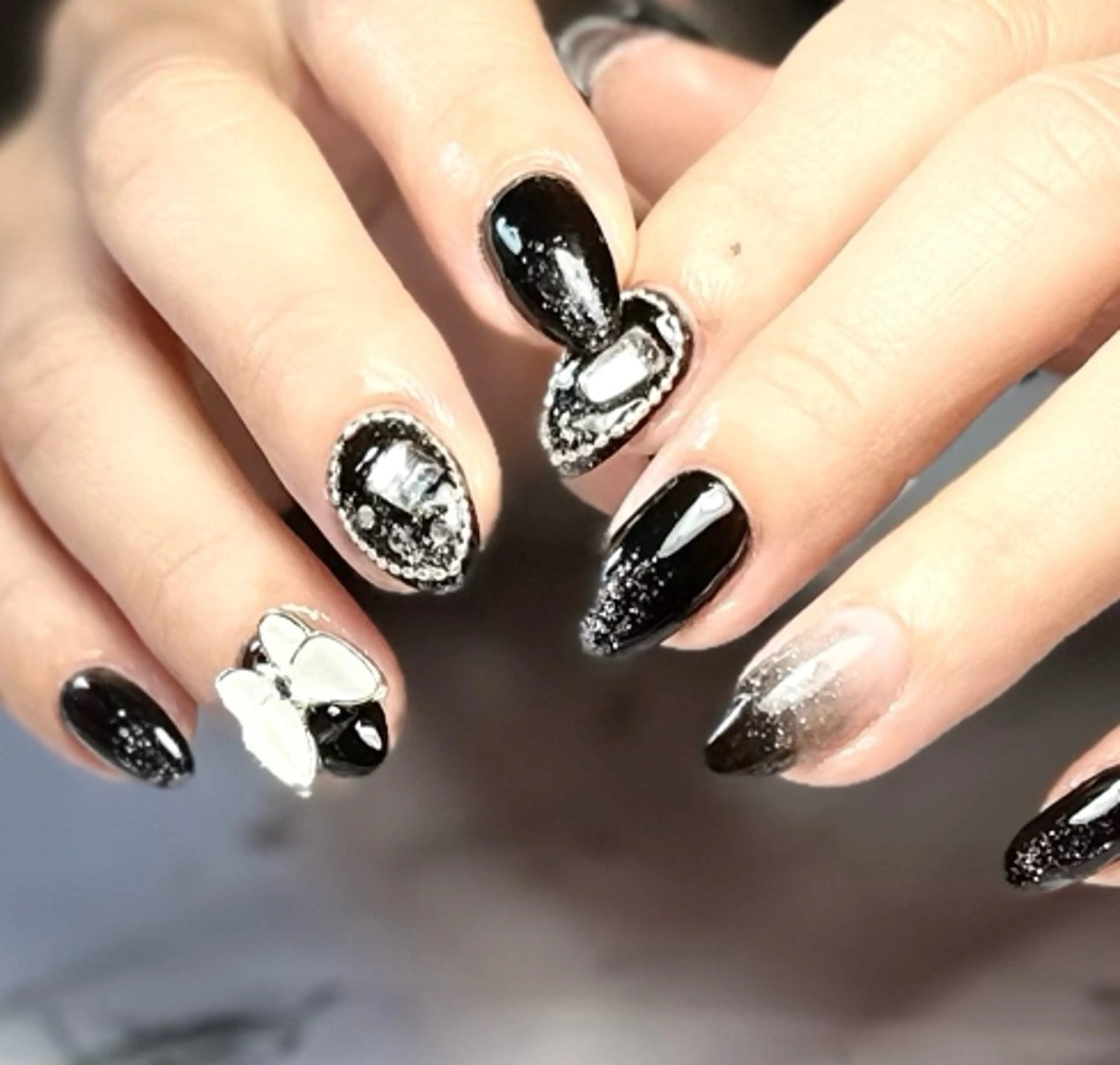 ネイル 新山 聖のネイルデザイン