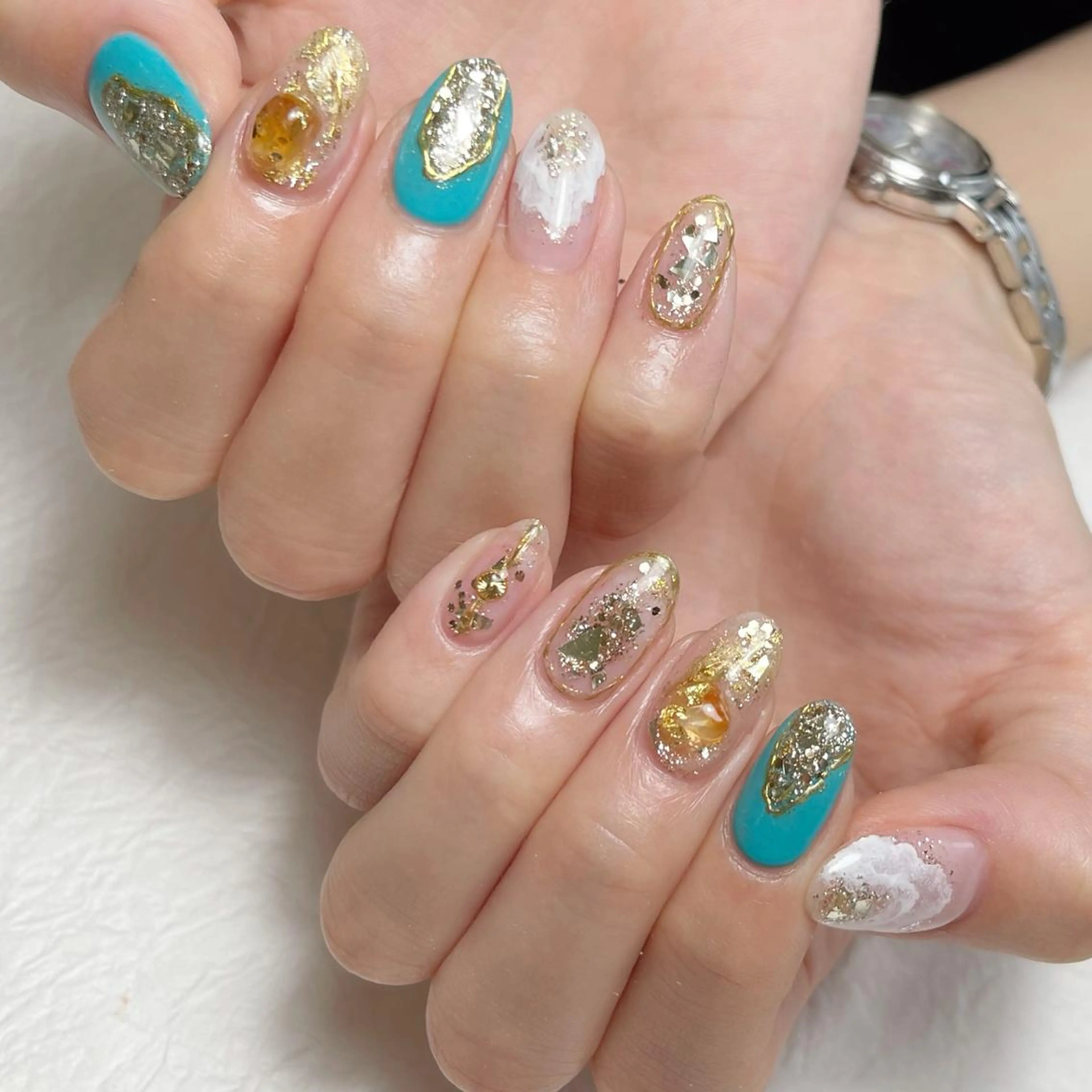 ネイル アートネイル ブルー ジェルネイル キラキラネイル ミラーネイル Y nail なんば堀江店のネイルデザイン