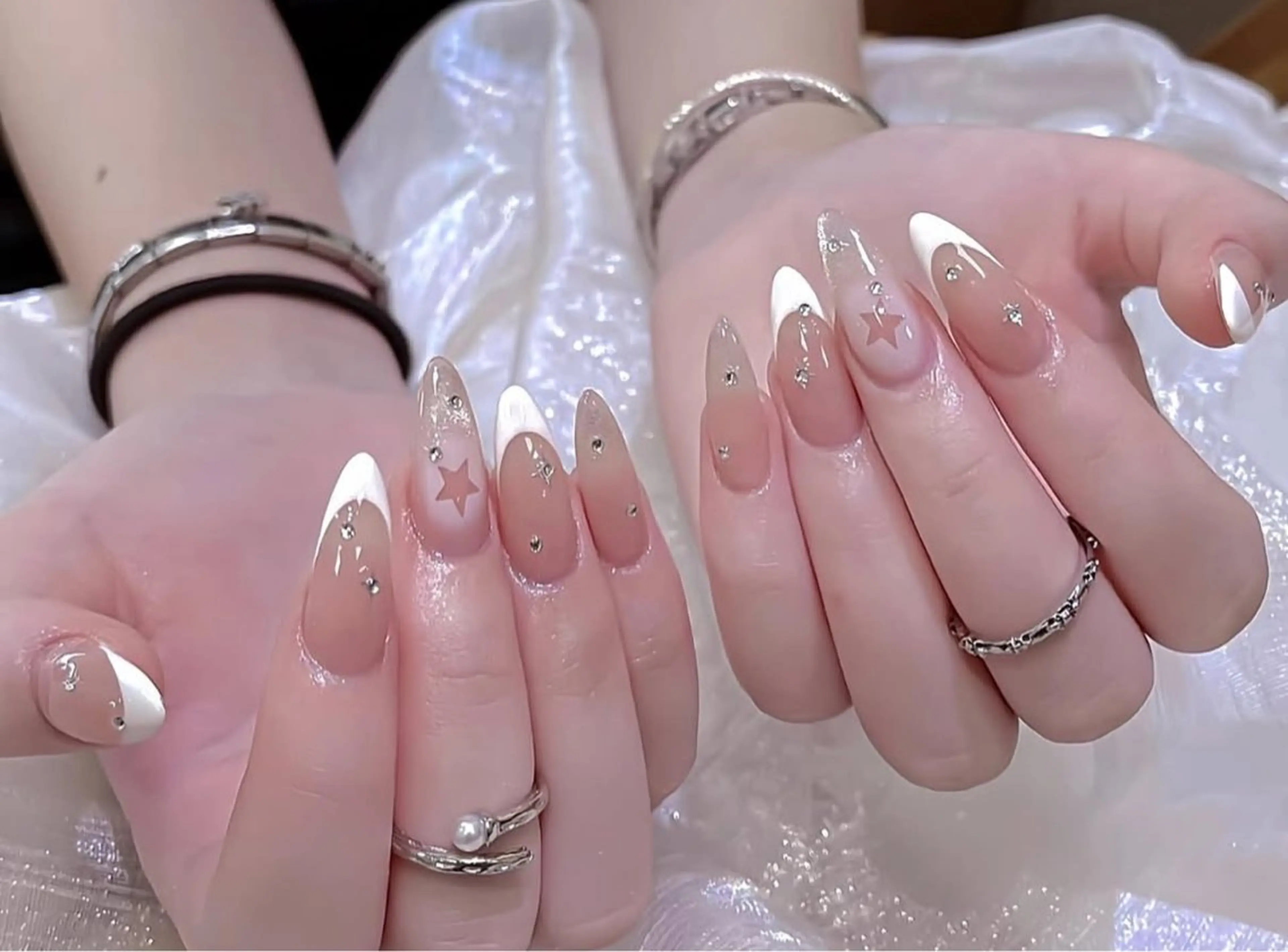 ネイル 🎀PG🩵 ネイルサロンのネイルデザイン