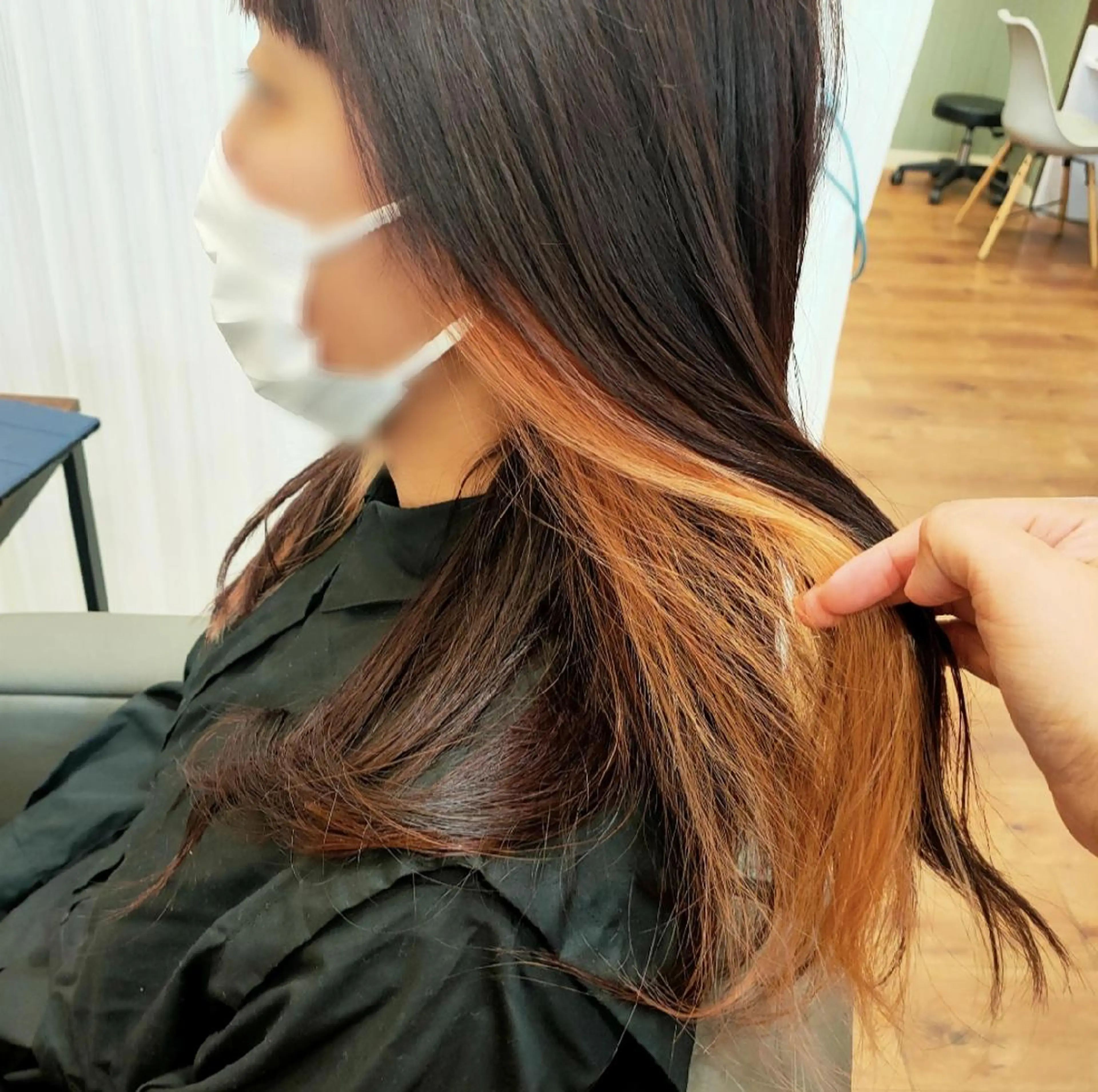 カラー ロング オレンジ R hair🧡 伊藤美和🤎のヘアスタイル