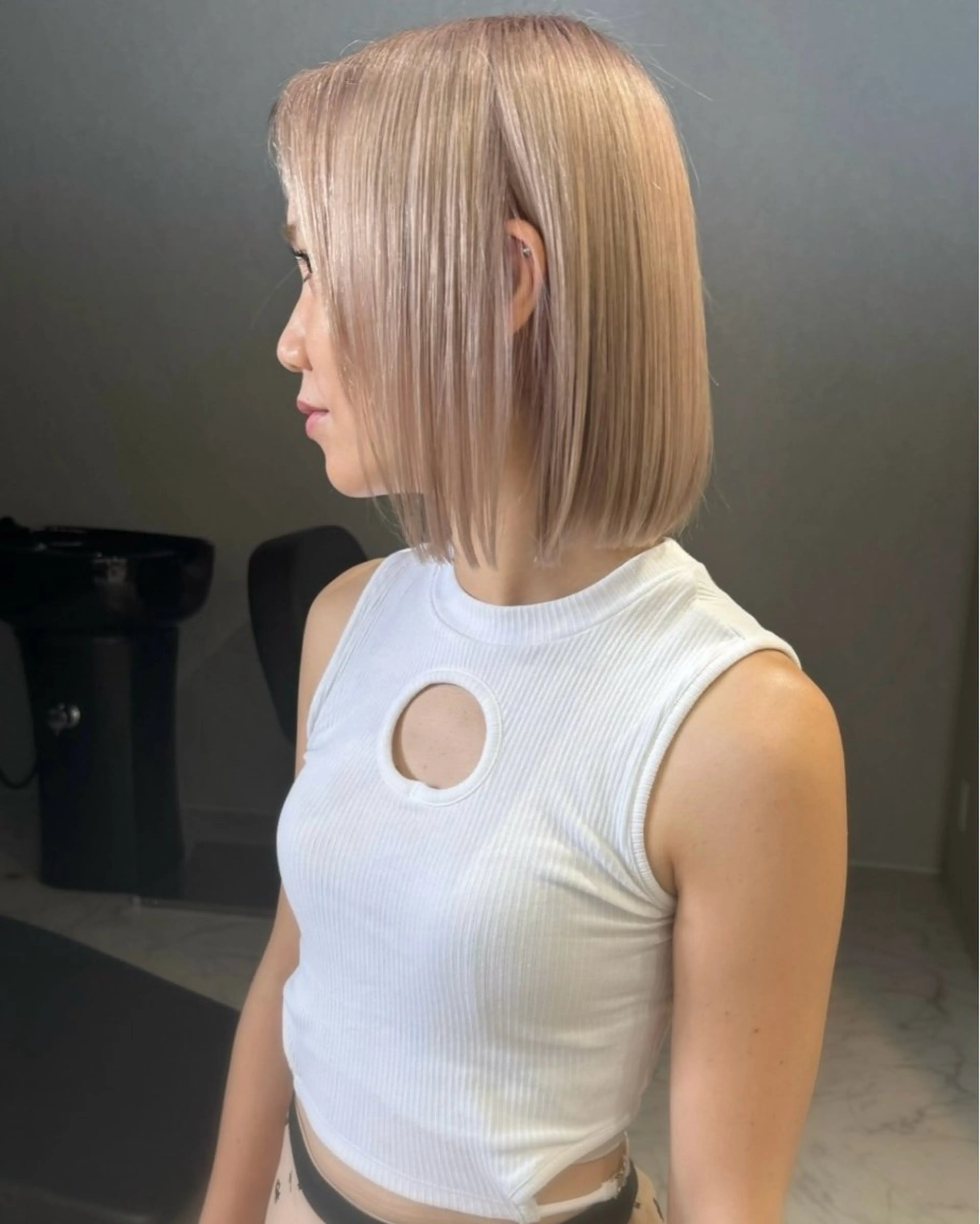 ショート カラー ヘアアレンジ バレイヤージュ ブリーチ ダブルカラー ハイライトカラー ハイトーンカラー カット ヘアカラー トリートメント アンドウ ユウ/ レイヤーカット/韓国のヘアスタイル