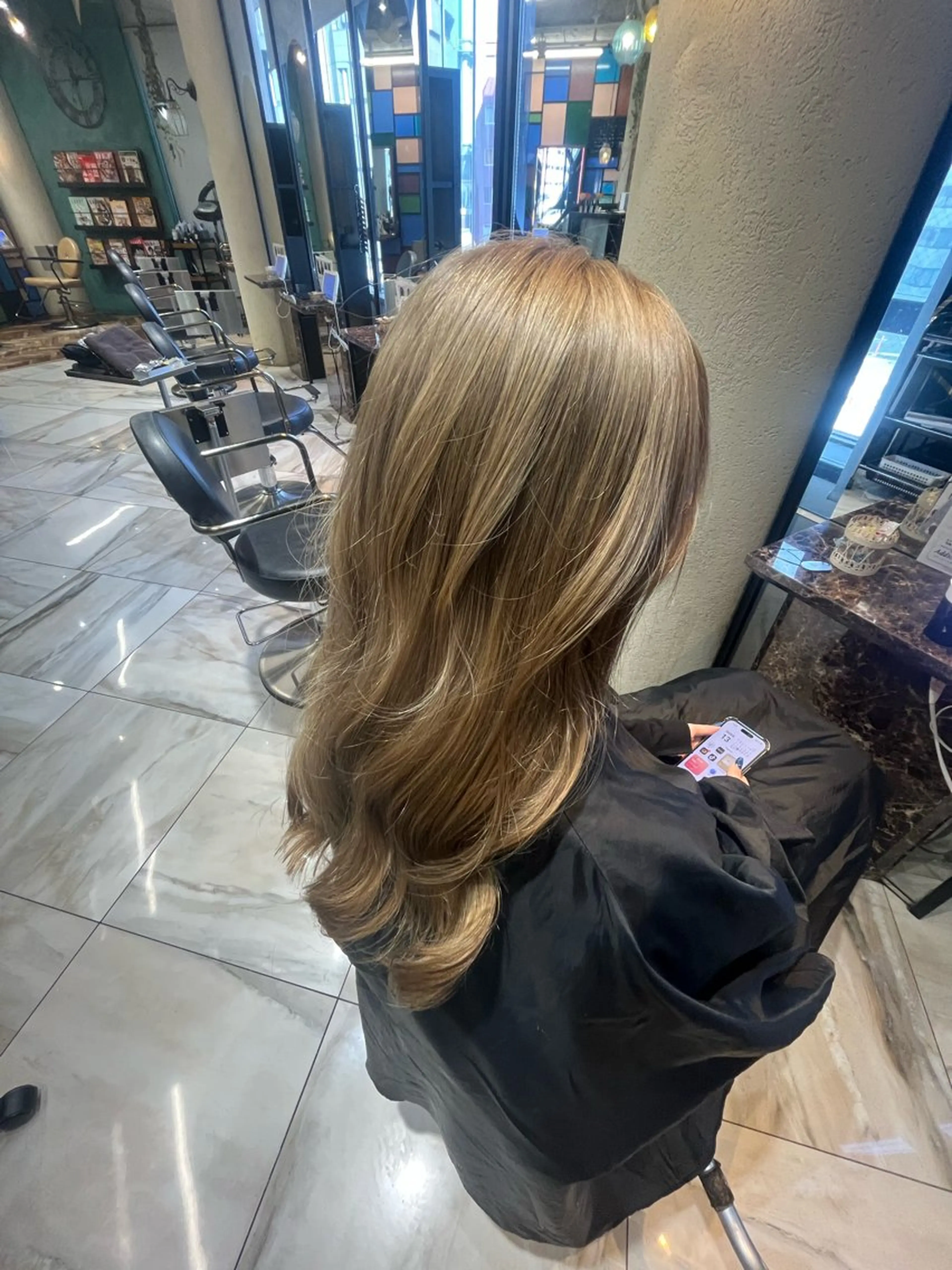 ロング LUXBESKY所属・梅田美容師/ SAEKAのヘアスタイル