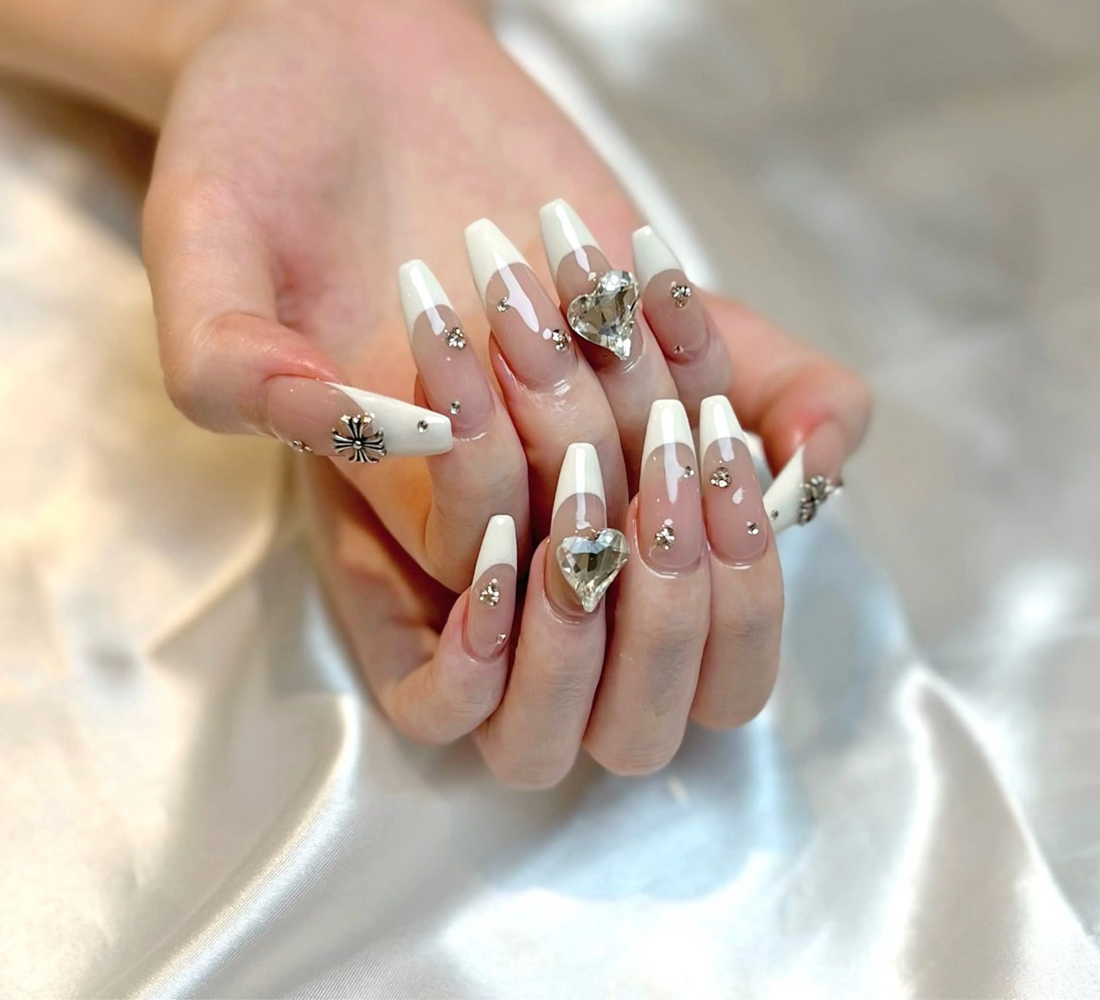 ネイル Lino+ ネイル&よもぎ蒸しのネイルデザイン