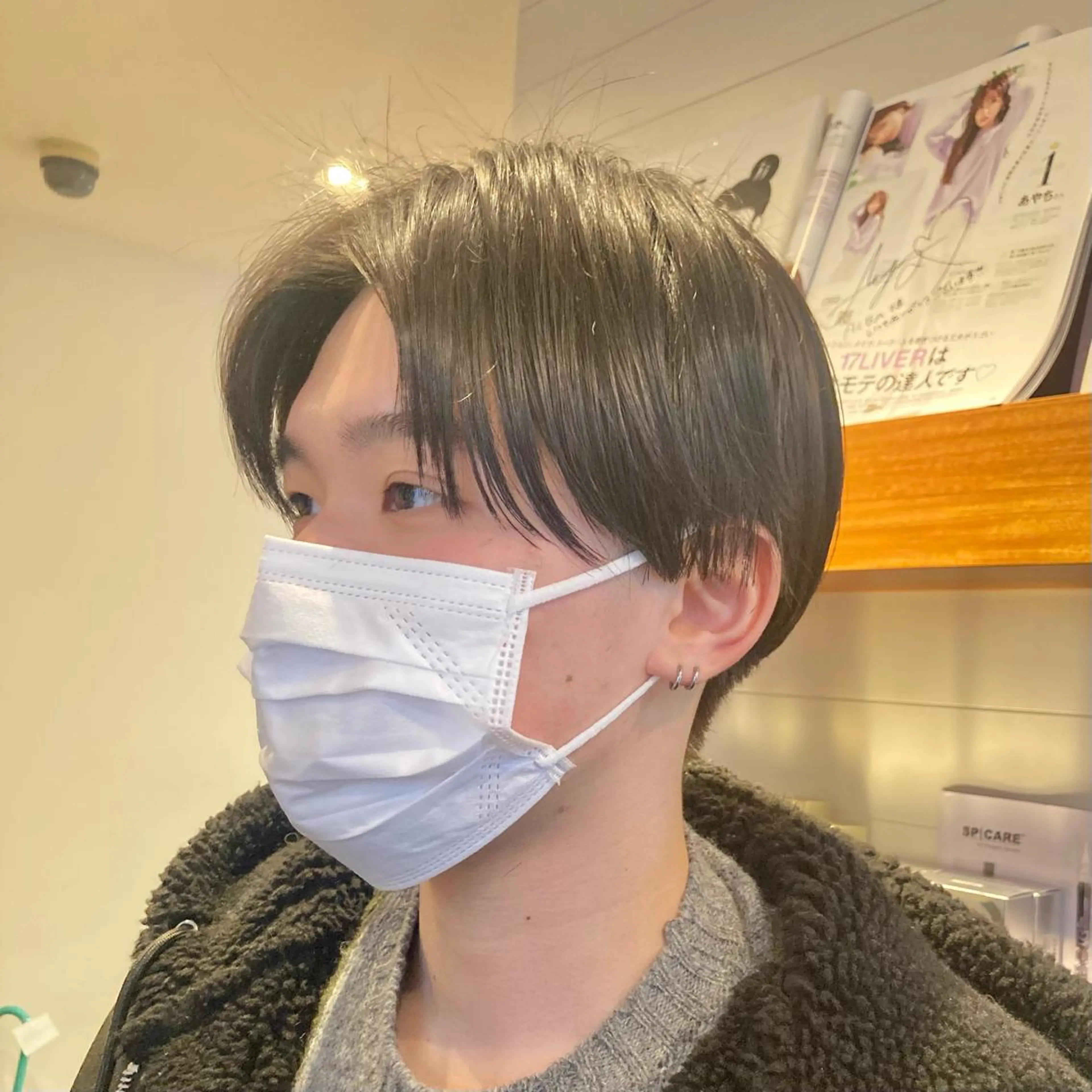 カラー メンズ センターパート マッシュ カット ヘアカラー トリートメント カットが上手い 💇‍♂🌸サク🌸のヘアスタイル