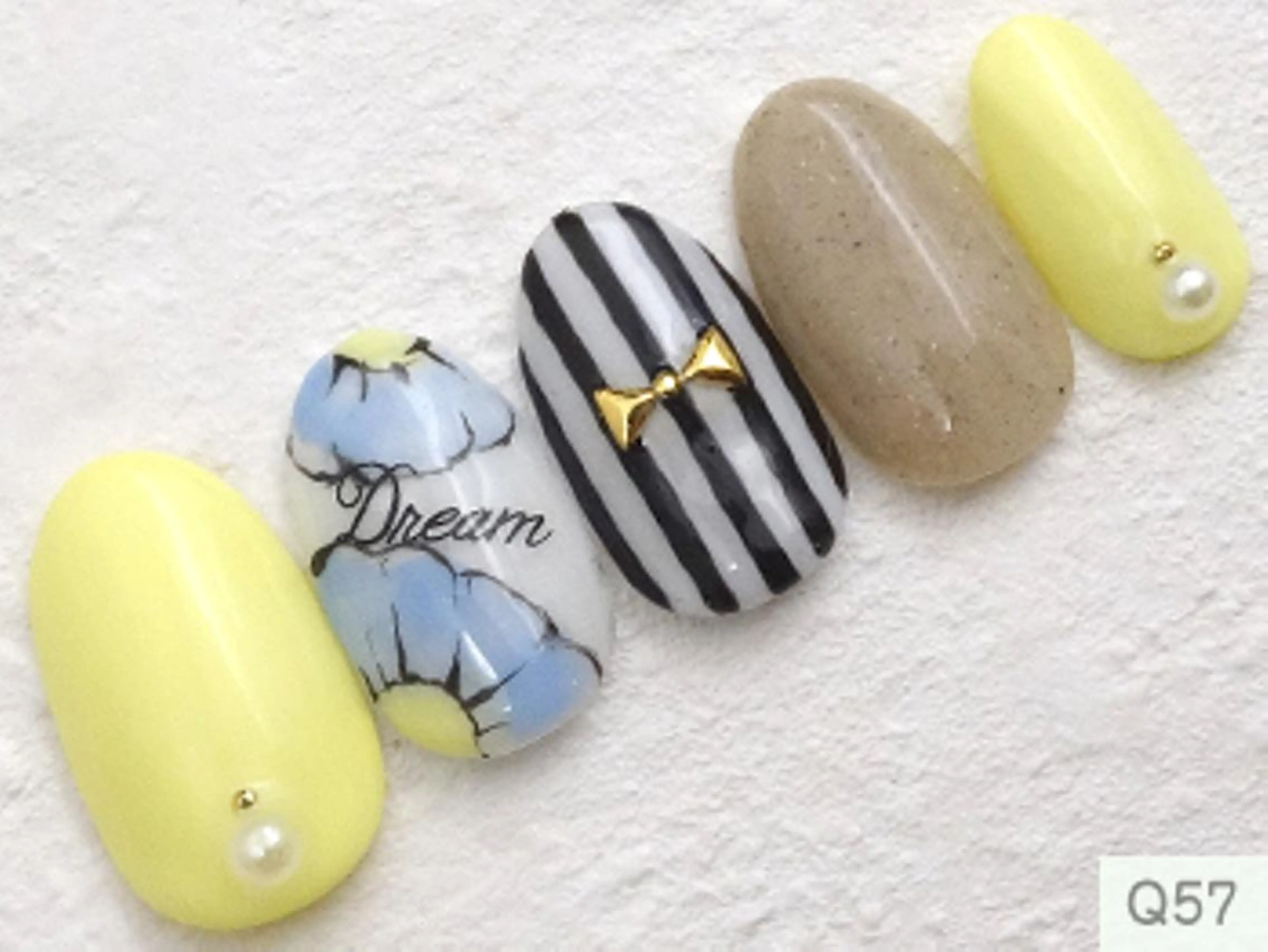 ネイル アートネイル ジェルネイル マグネットネイル ネイル nanのネイルデザイン