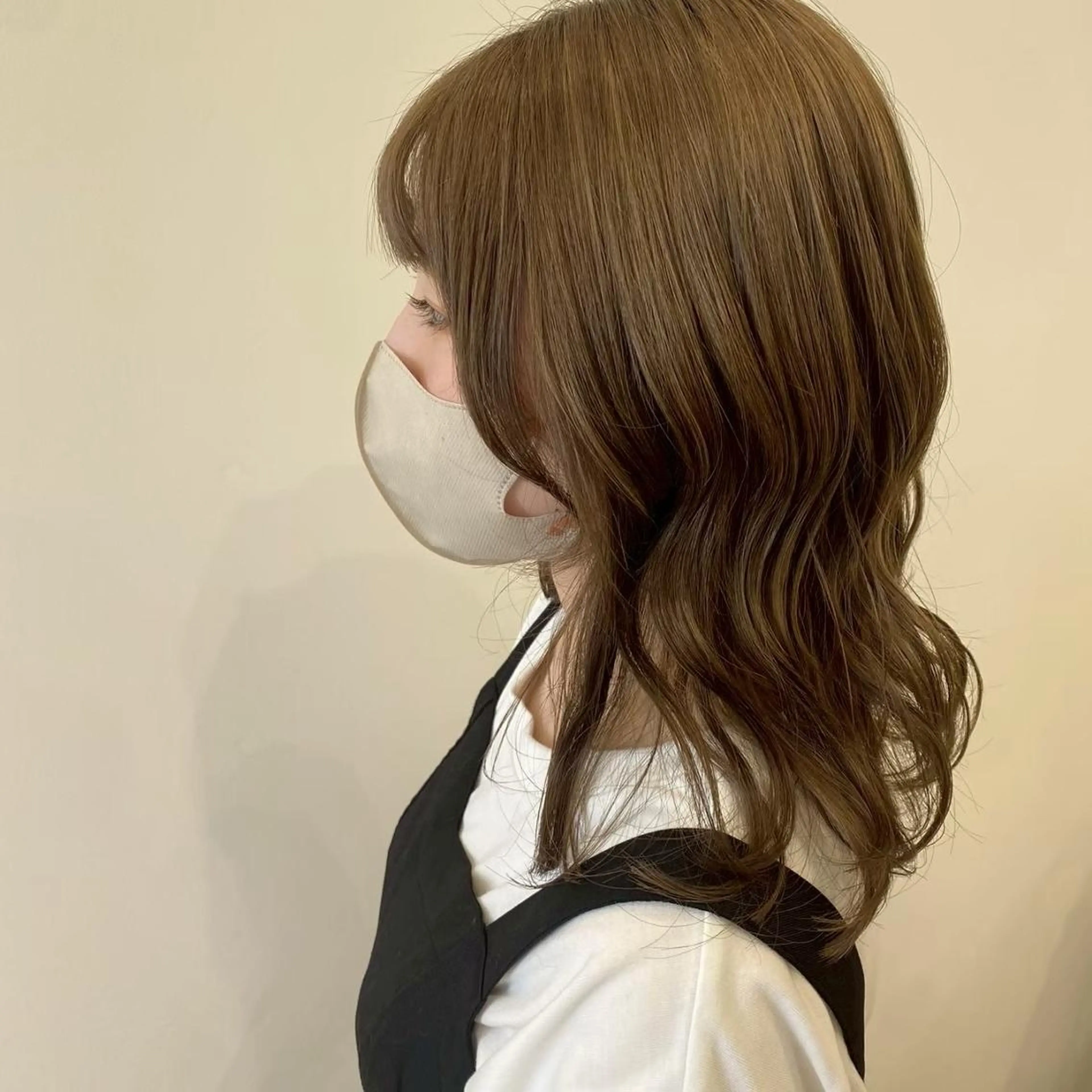 セミロング パーマ カラー ヘアアレンジ ベージュカラー ブリーチ 透明感カラー グレージュ ブリーチなしカラー 肥後 有紗のヘアスタイル