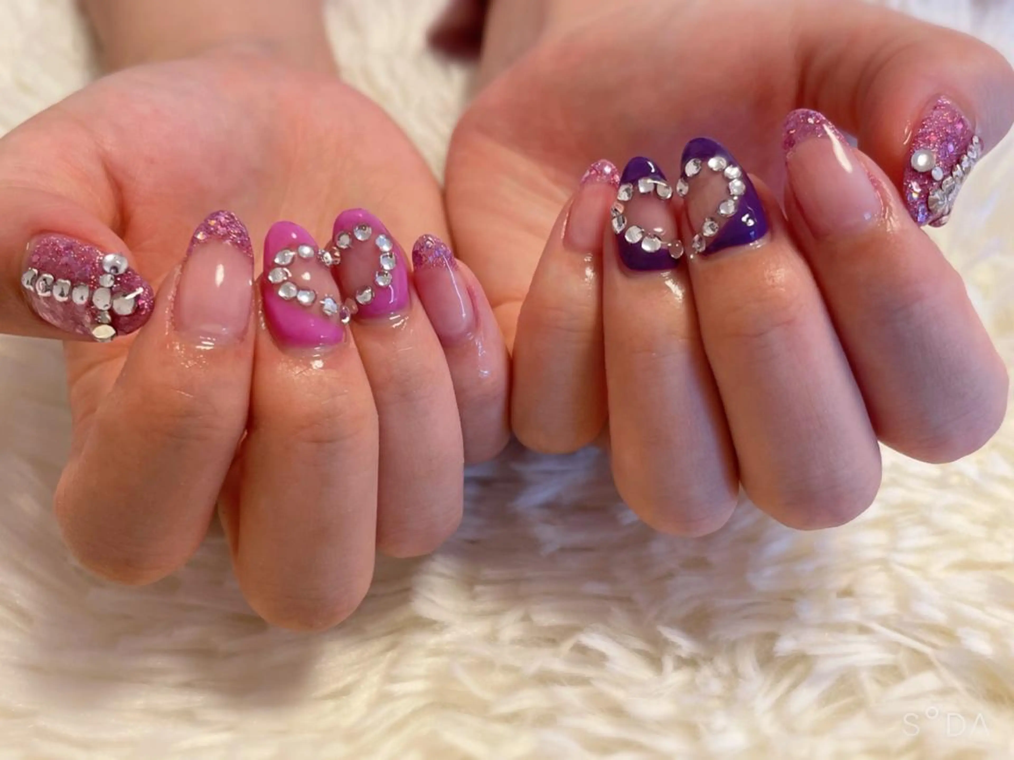 ネイル フレンチネイル ハート ラメ(グリッター) Nail salon Betty❤︎のネイルデザイン