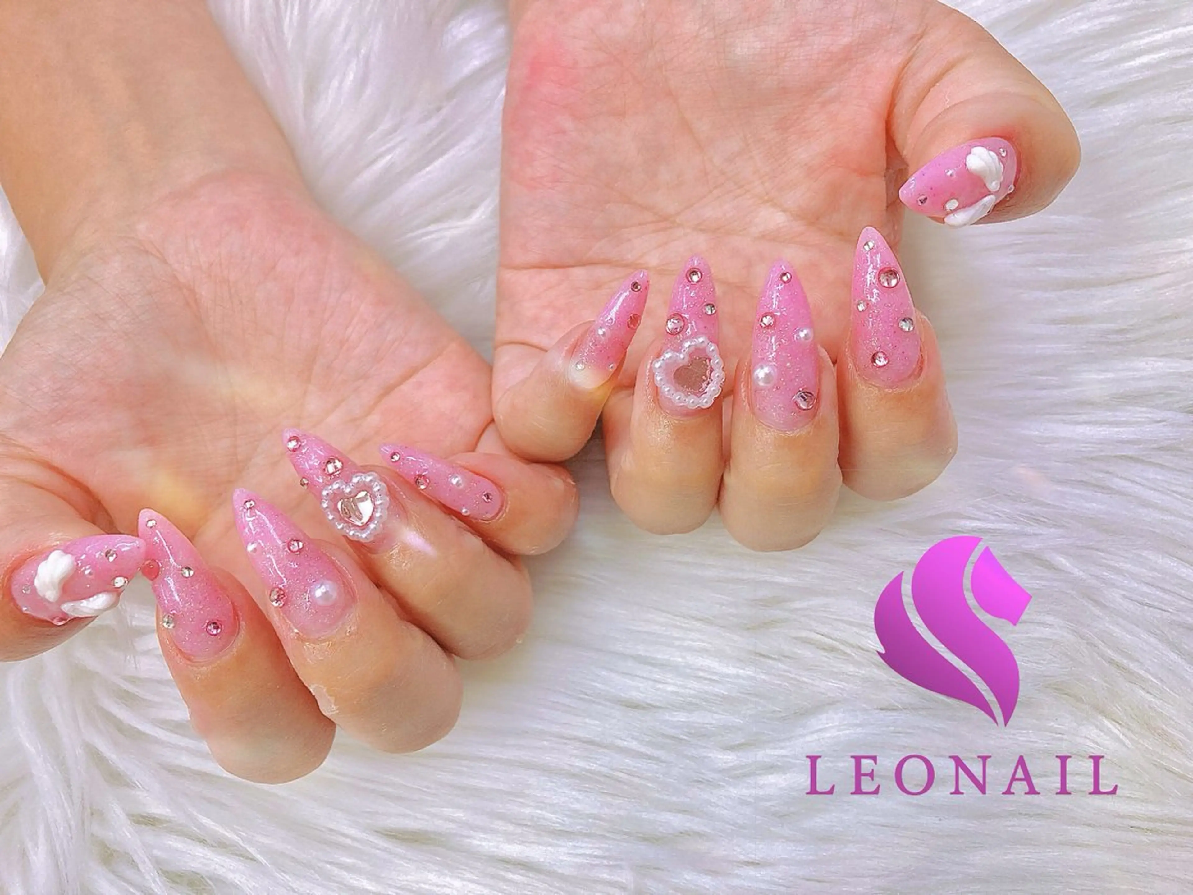 ネイル スカルプネイル Leo Nailのネイルデザイン