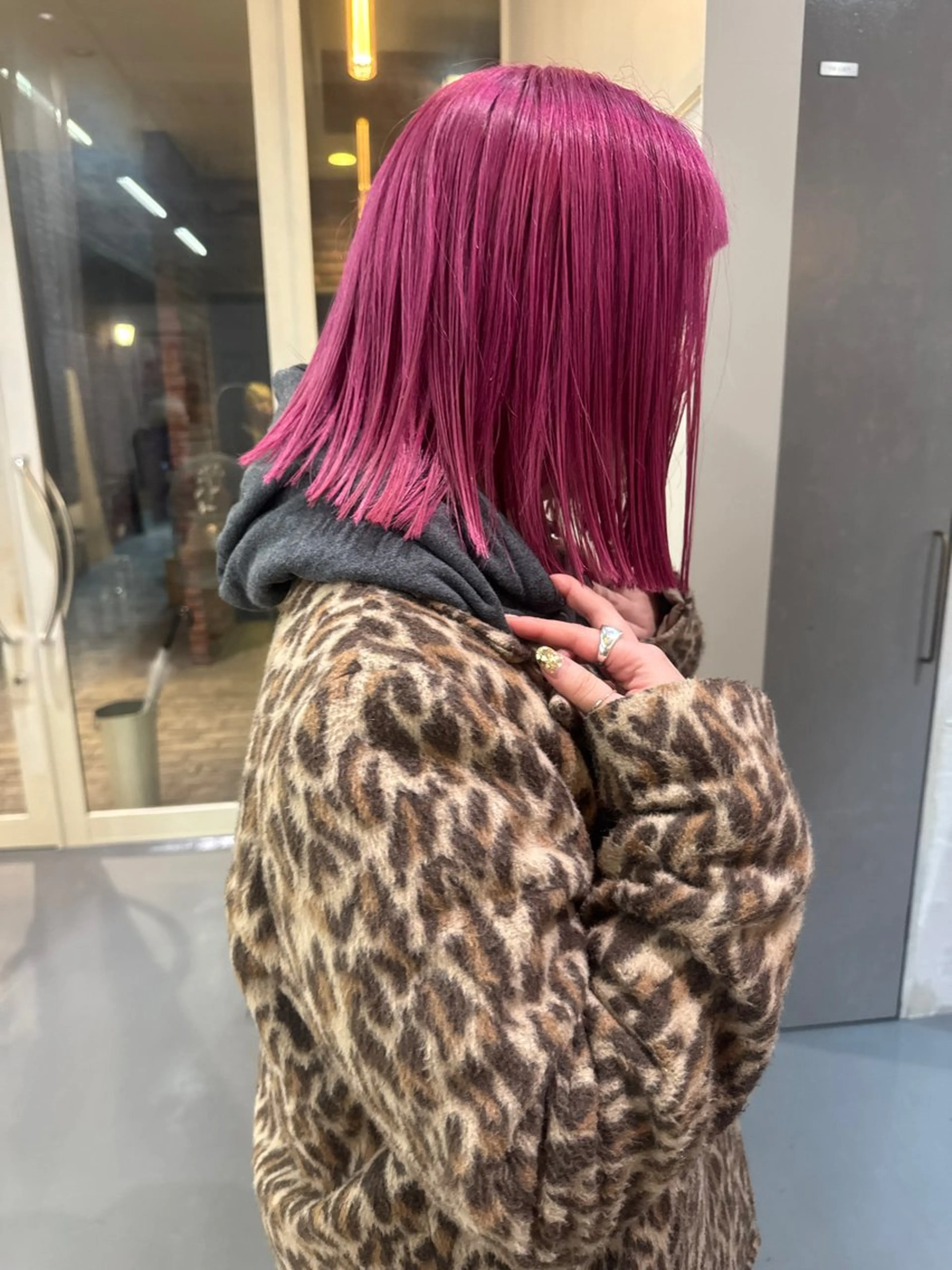 セミロング カラー ブリーチ ピンクカラー ボブ カット ヘアカラー トリートメント ooit所属・ooit 【オーイット】のヘアスタイル