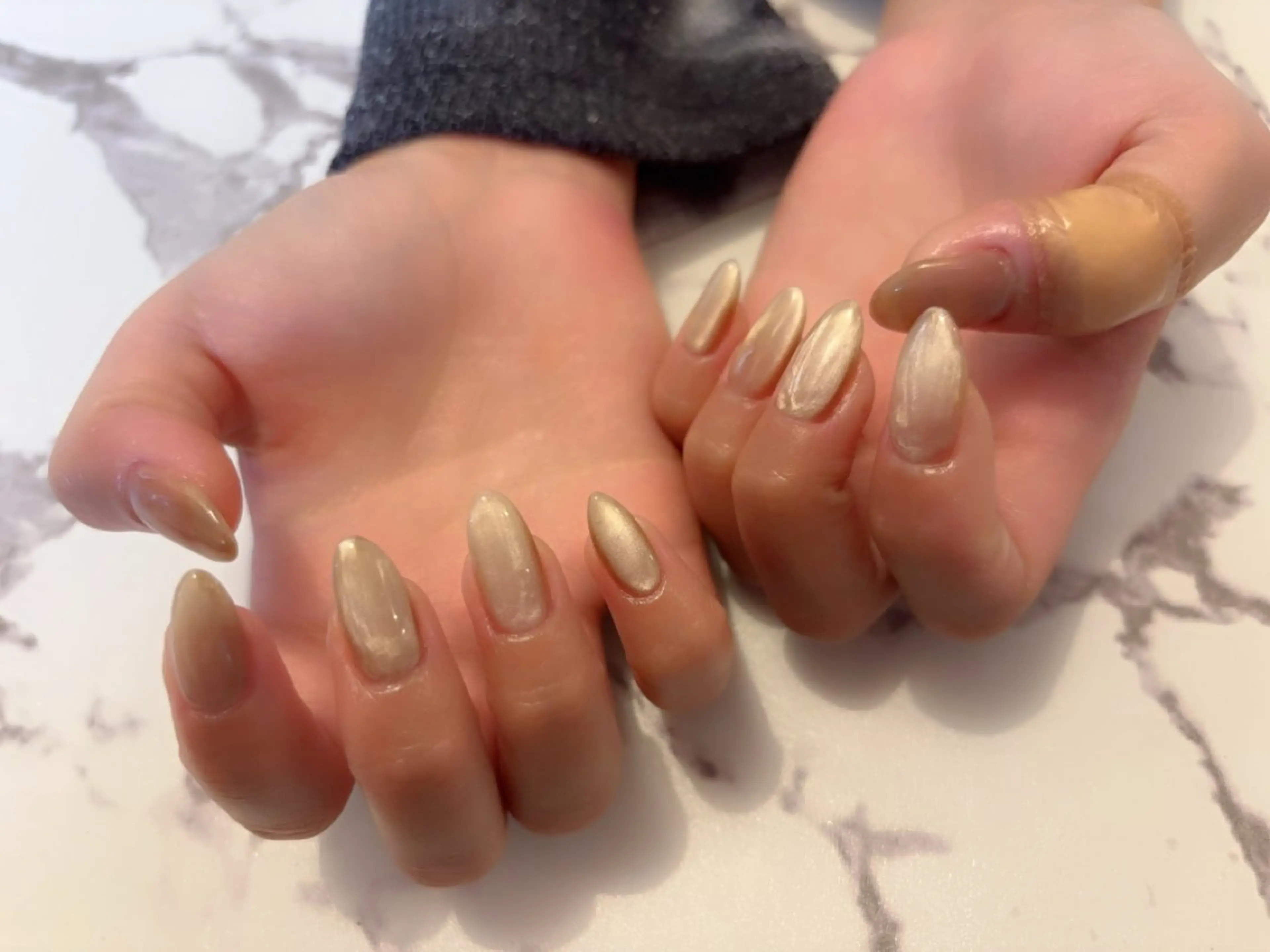 ネイル マグネットネイル komohana salon🌺のネイルデザイン