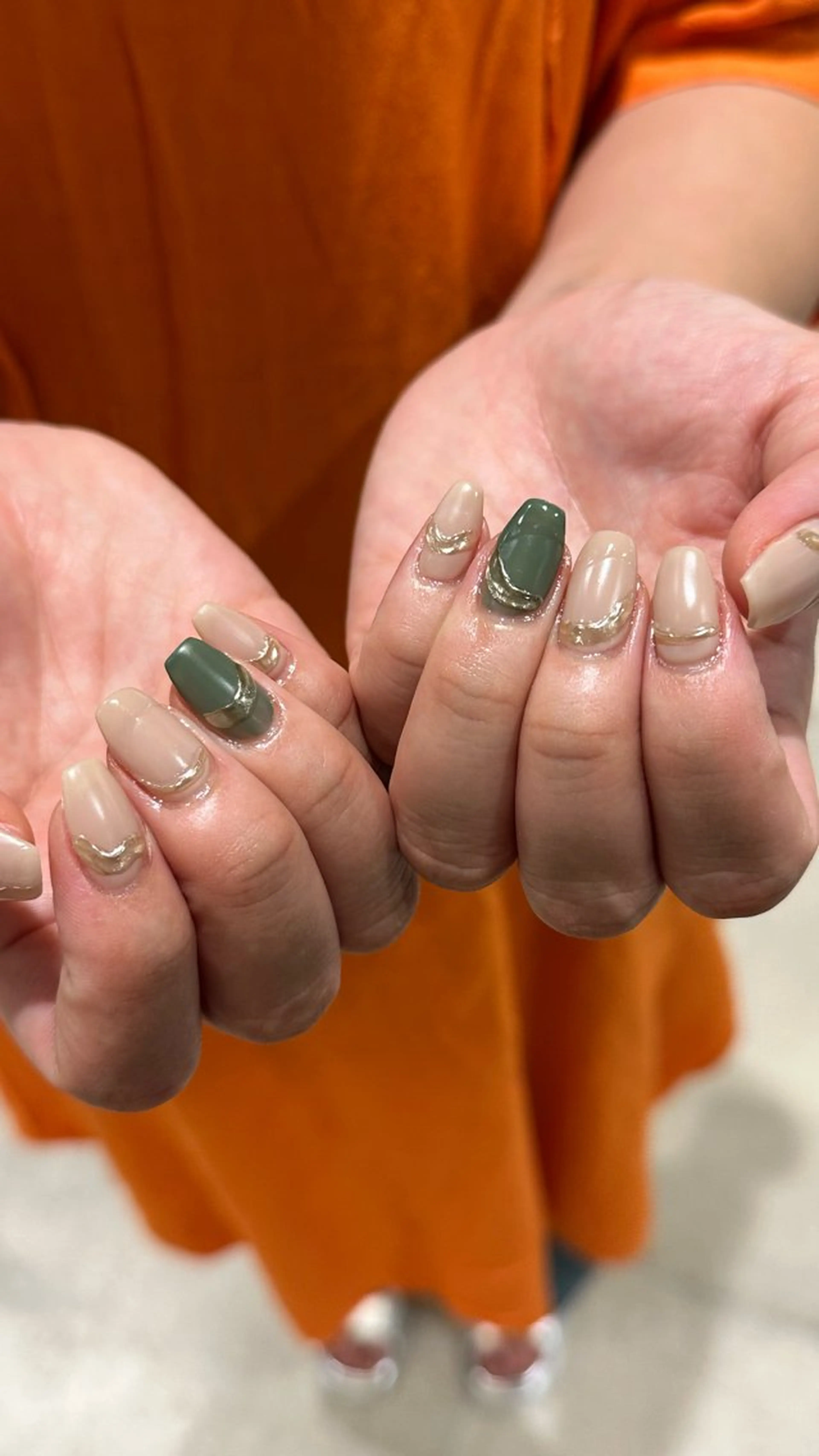 ネイル グリーン ミラーネイル ハンドネイル Umezawa Minoriのネイルデザイン