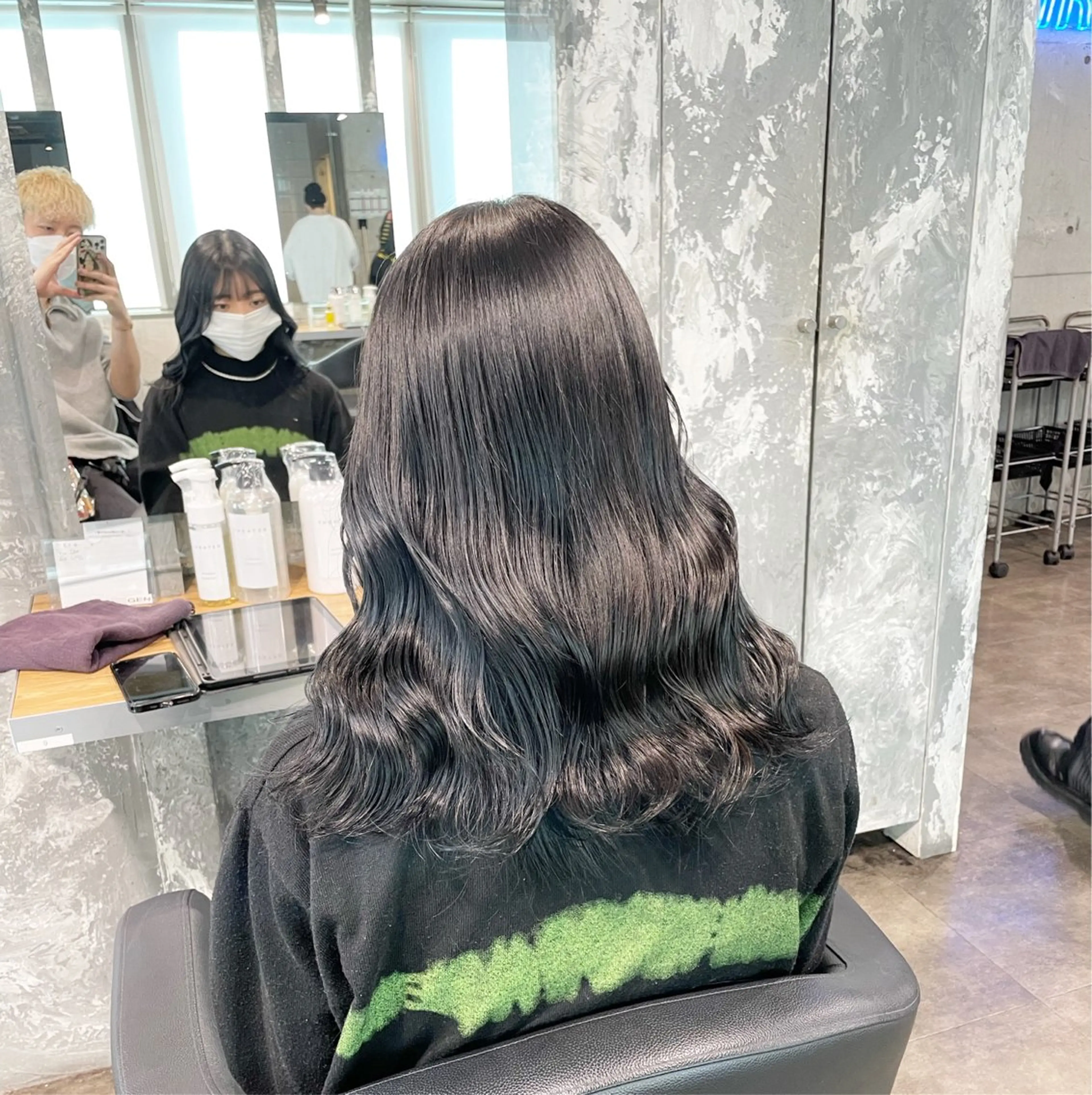 ミディアム カラー 艶髪/透明感🪽 DISCO🪽のヘアスタイル