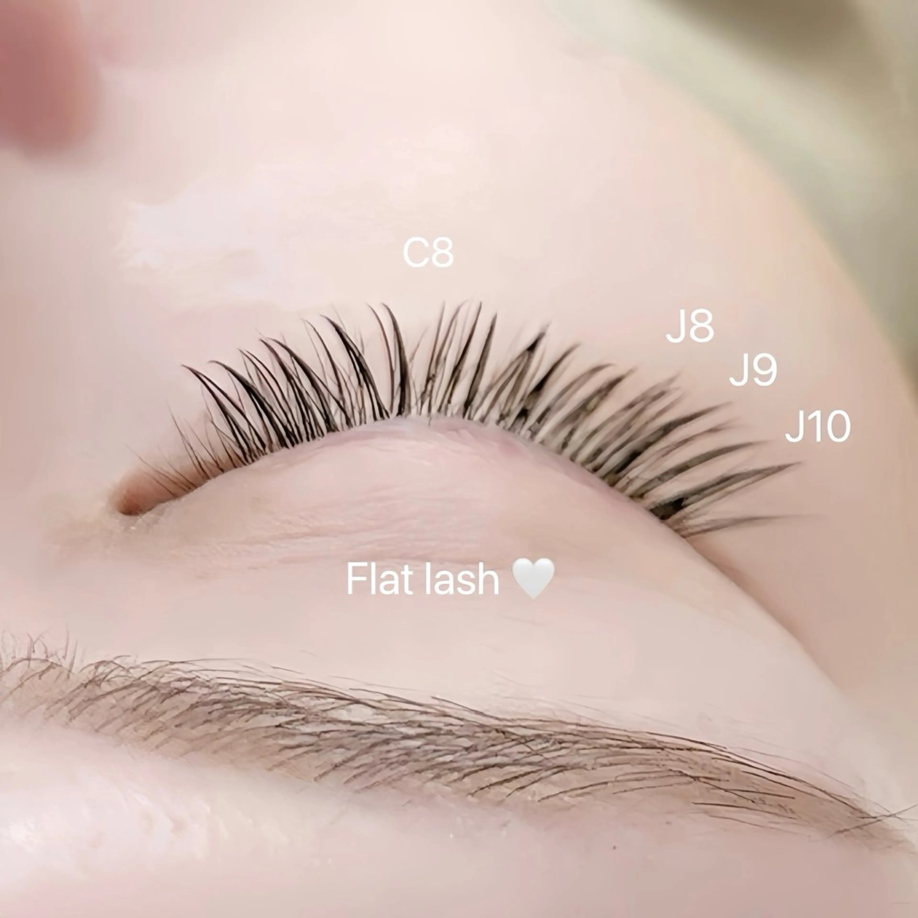 【新規限定🤍】高持続フラットラッシュ 80本➕アイシャンプー➕コーティング付き 💭の写真