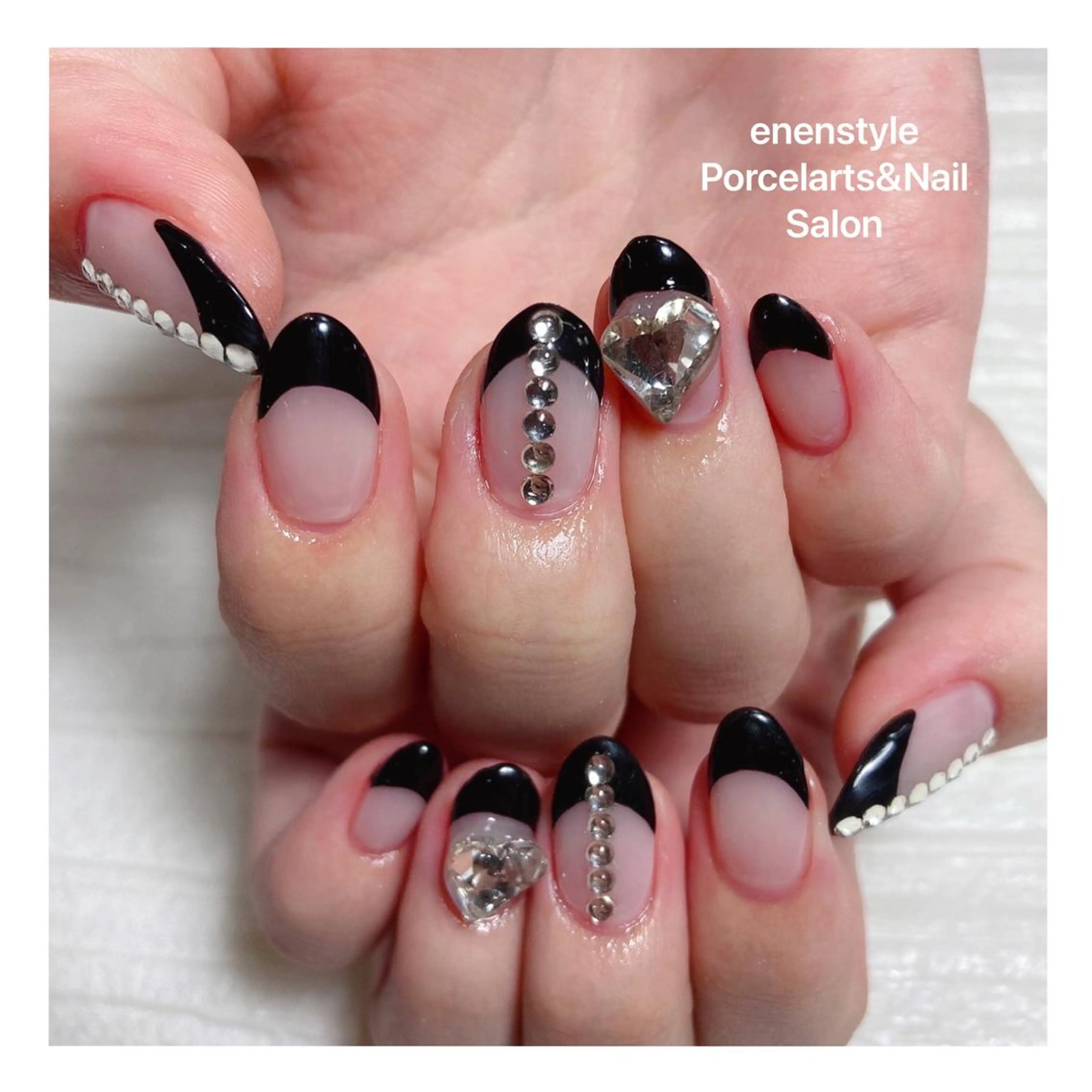 ミディアム ネイル ハンドネイル 👑enen style👑のネイルデザイン