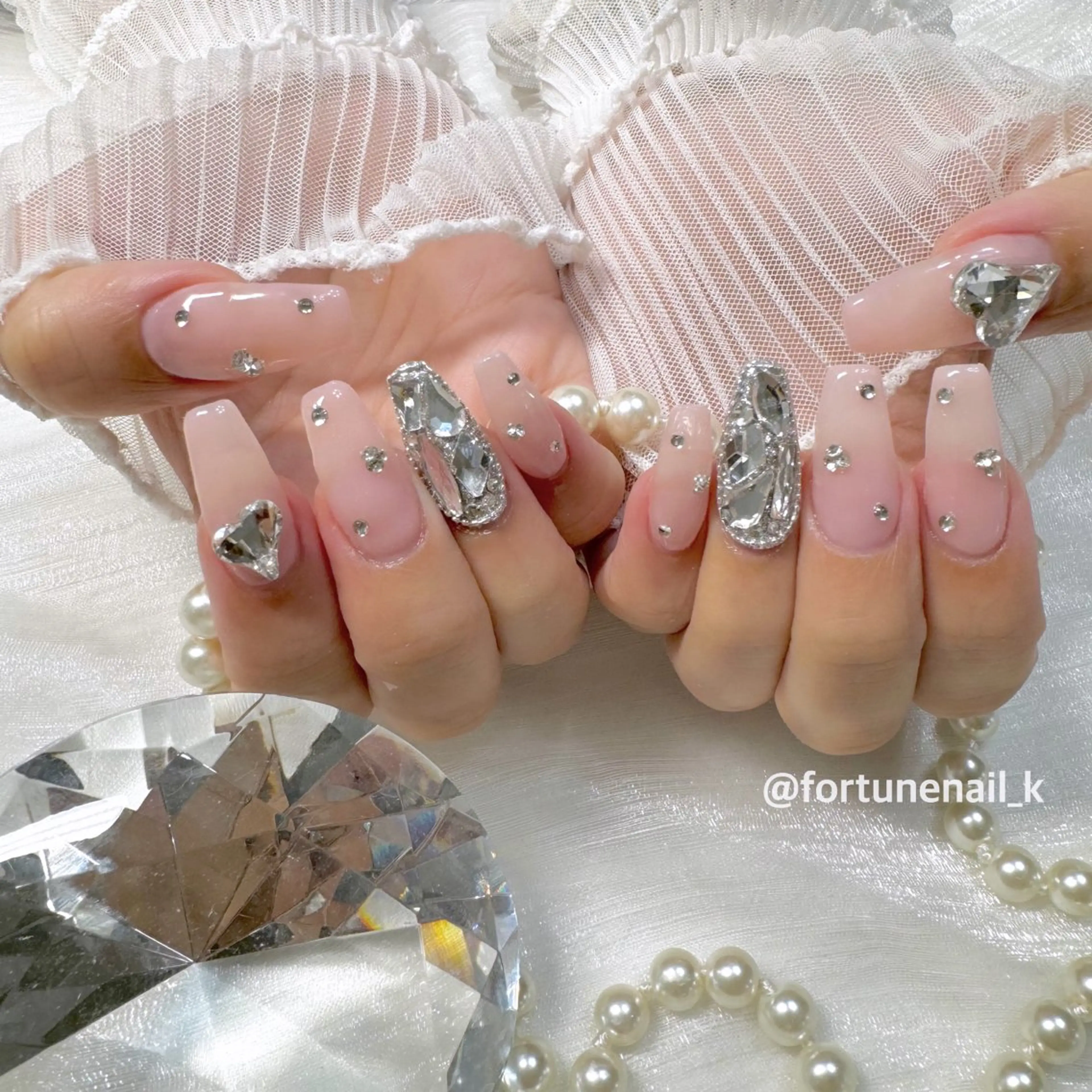 ネイル ハンドネイル 🤍kanane 🤍のネイルデザイン