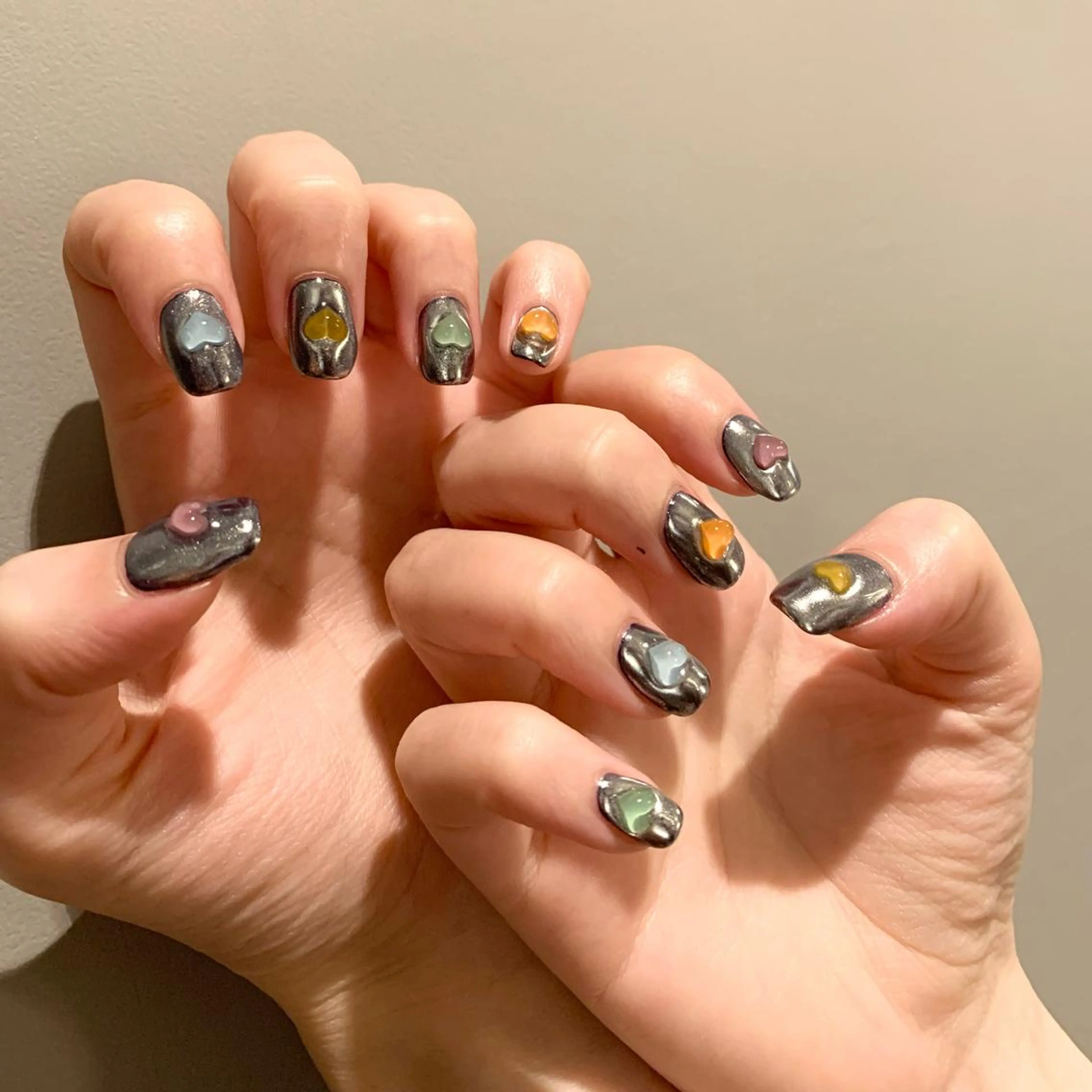 ネイル ハンドネイル ウシク ミユキのネイルデザイン