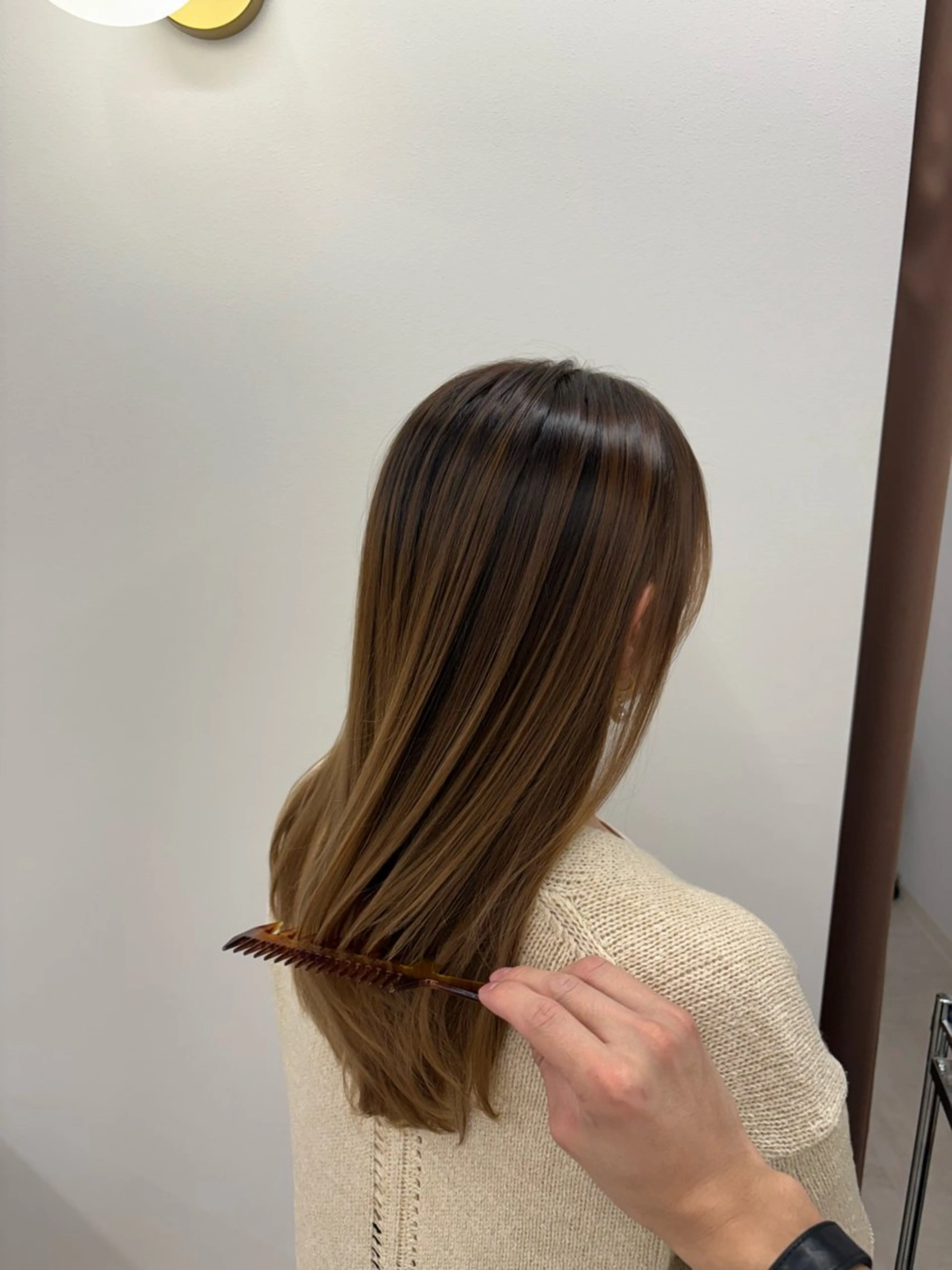 セミロング カラー バレイヤージュ ブリーチ 透明感カラー グラデーションカラー ハイライトカラー カット ヘアカラー トリートメント ®️レイヤー/透明感 カラー/星野六三四のヘアスタイル