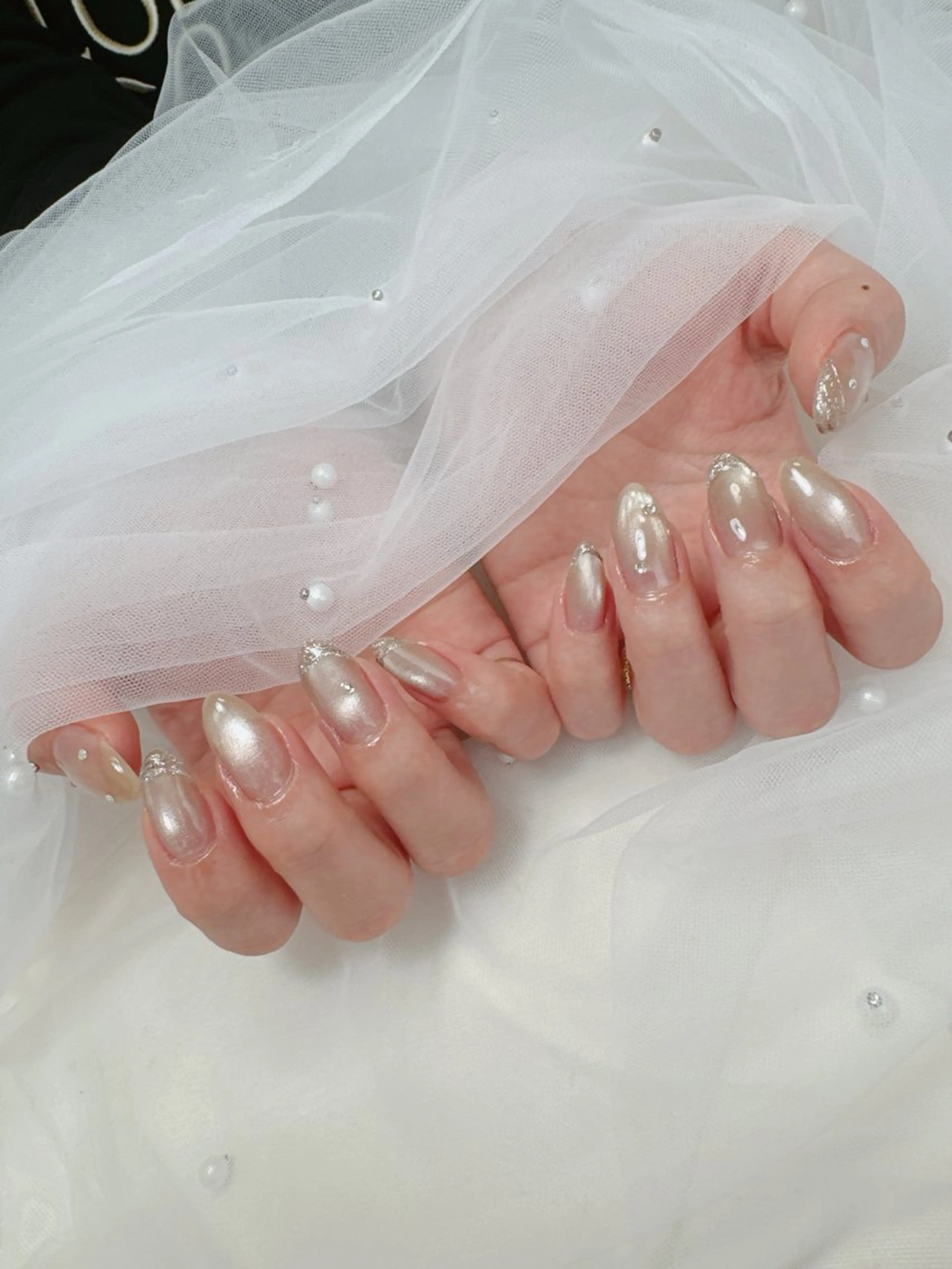 ネイル 成人式 長さ出し フレンチネイル ジェルネイル ガラスフレンチ ハンドネイル Queeens nailのネイルデザイン