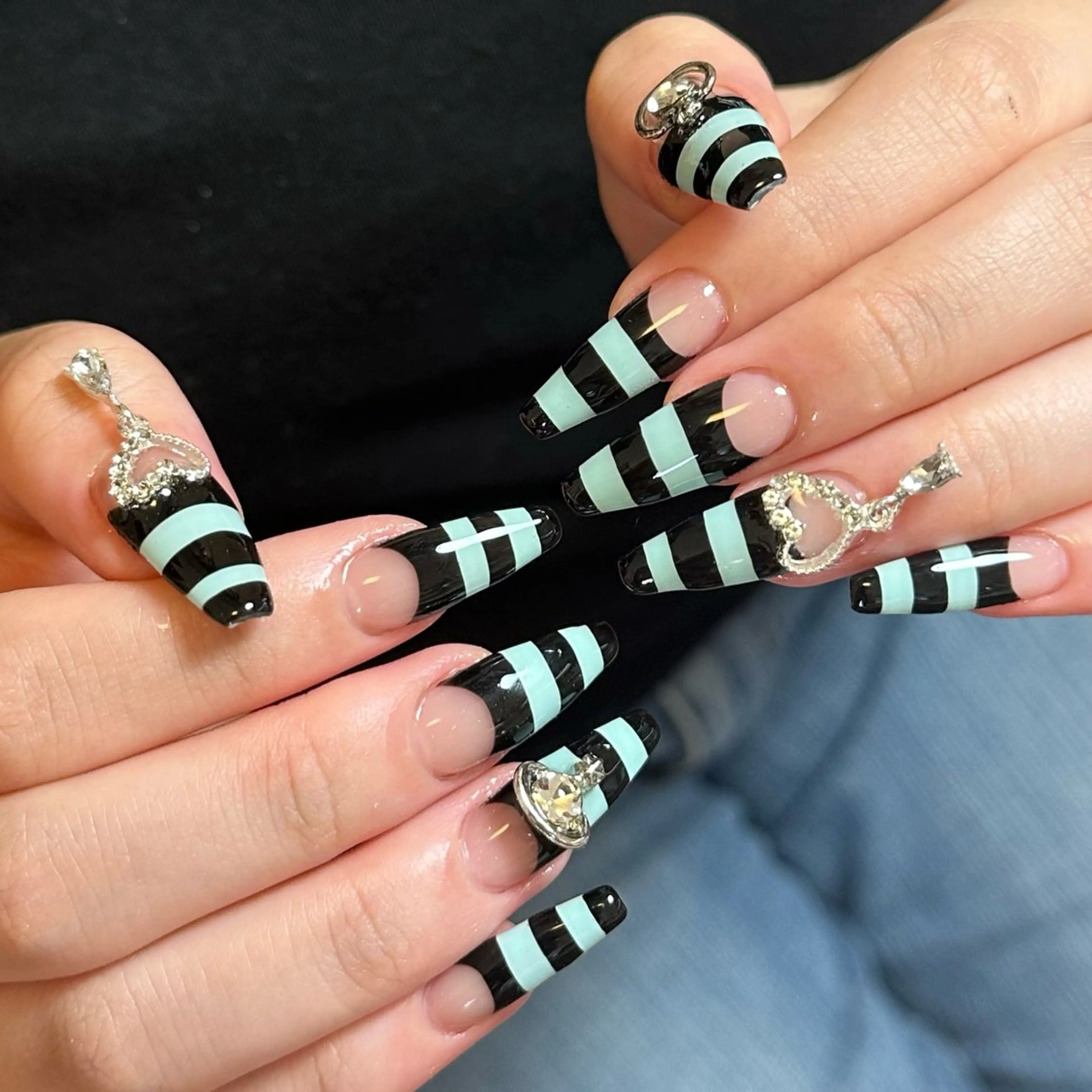 ネイル 長さ出し グラデーション キラキラネイル 韓国ネイル ラメ(グリッター) ハンドネイル ハンドケア Chisa Nail Studio所属・リ リのネイルデザイン