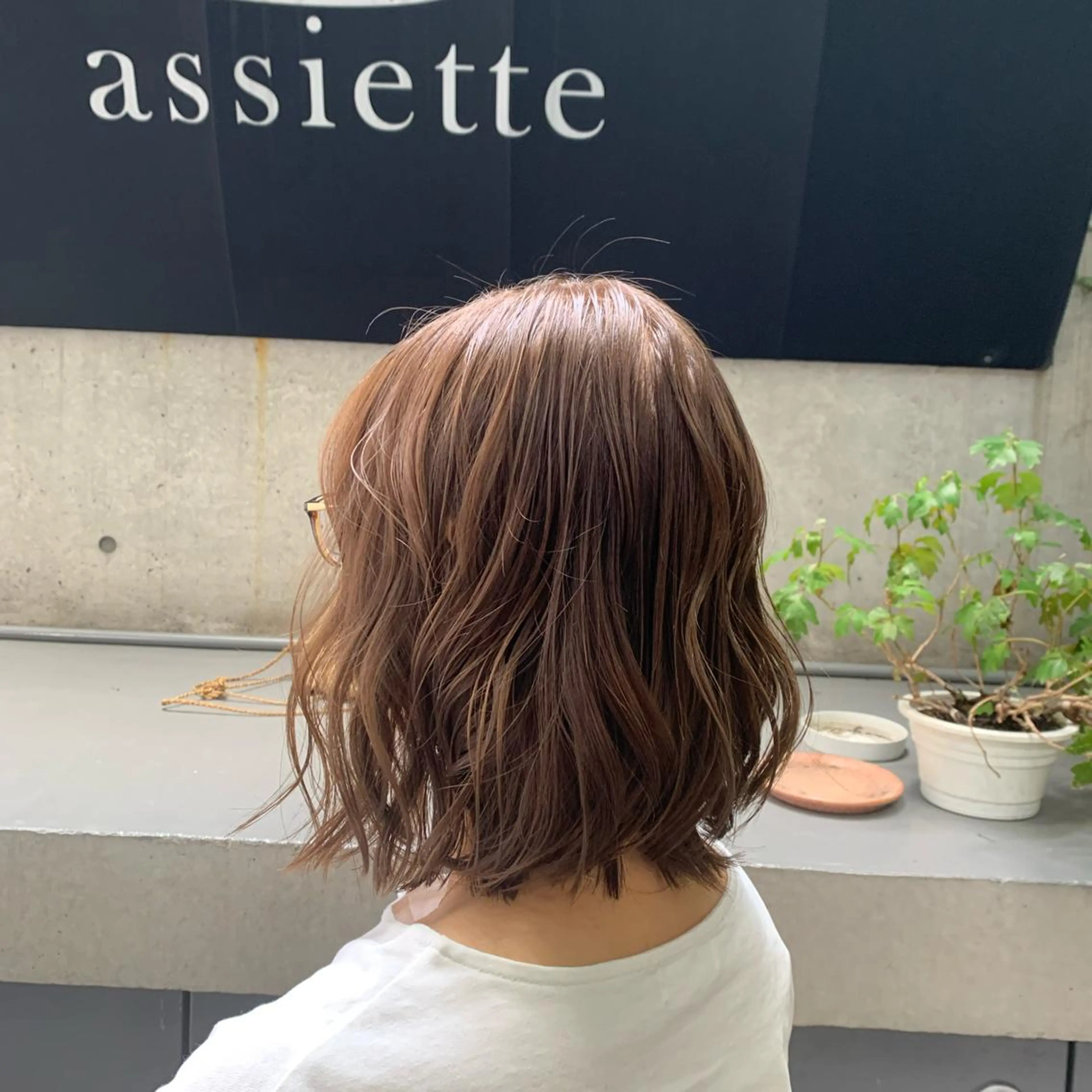 ミディアム カラー マネージャー八尾 裕一郎のヘアスタイル